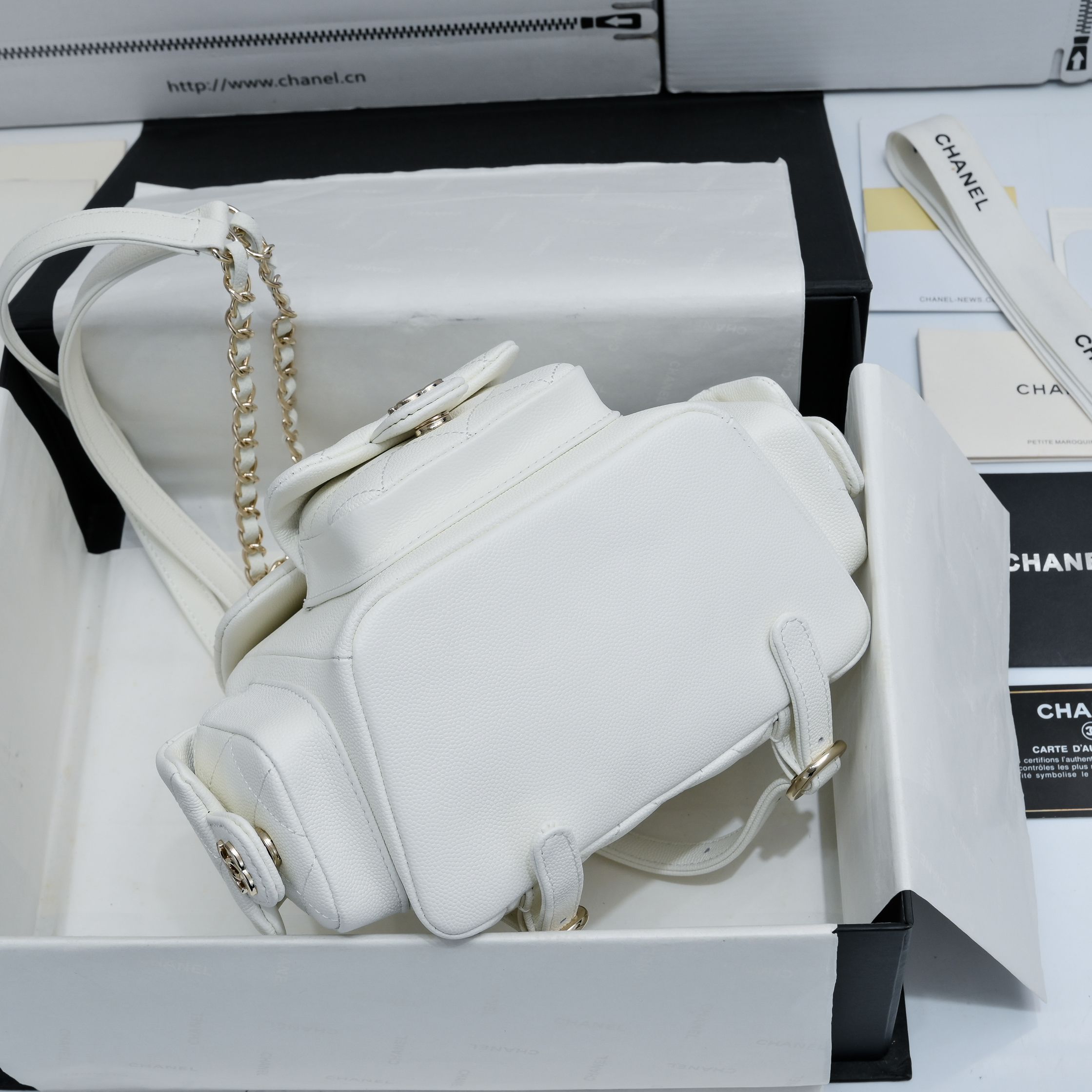 Bagsaaa Ch**el Small Backpack White AS4399 - 19.5 × 18 × 10 cm