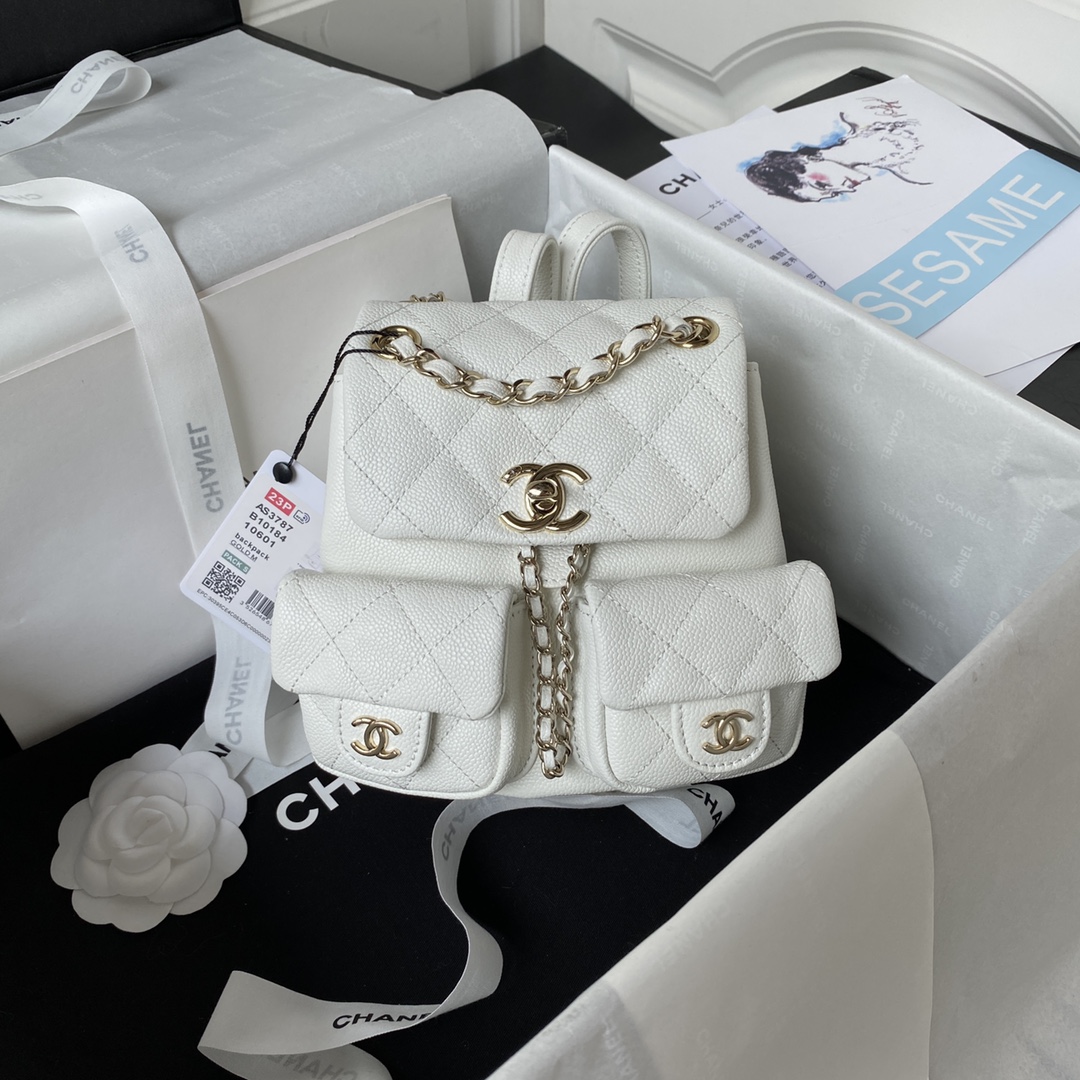 Bagsaaa Ch**el Small Backpack Grained Shiny Calfskin AS3787 White - 17.5-16.5-10 cm
