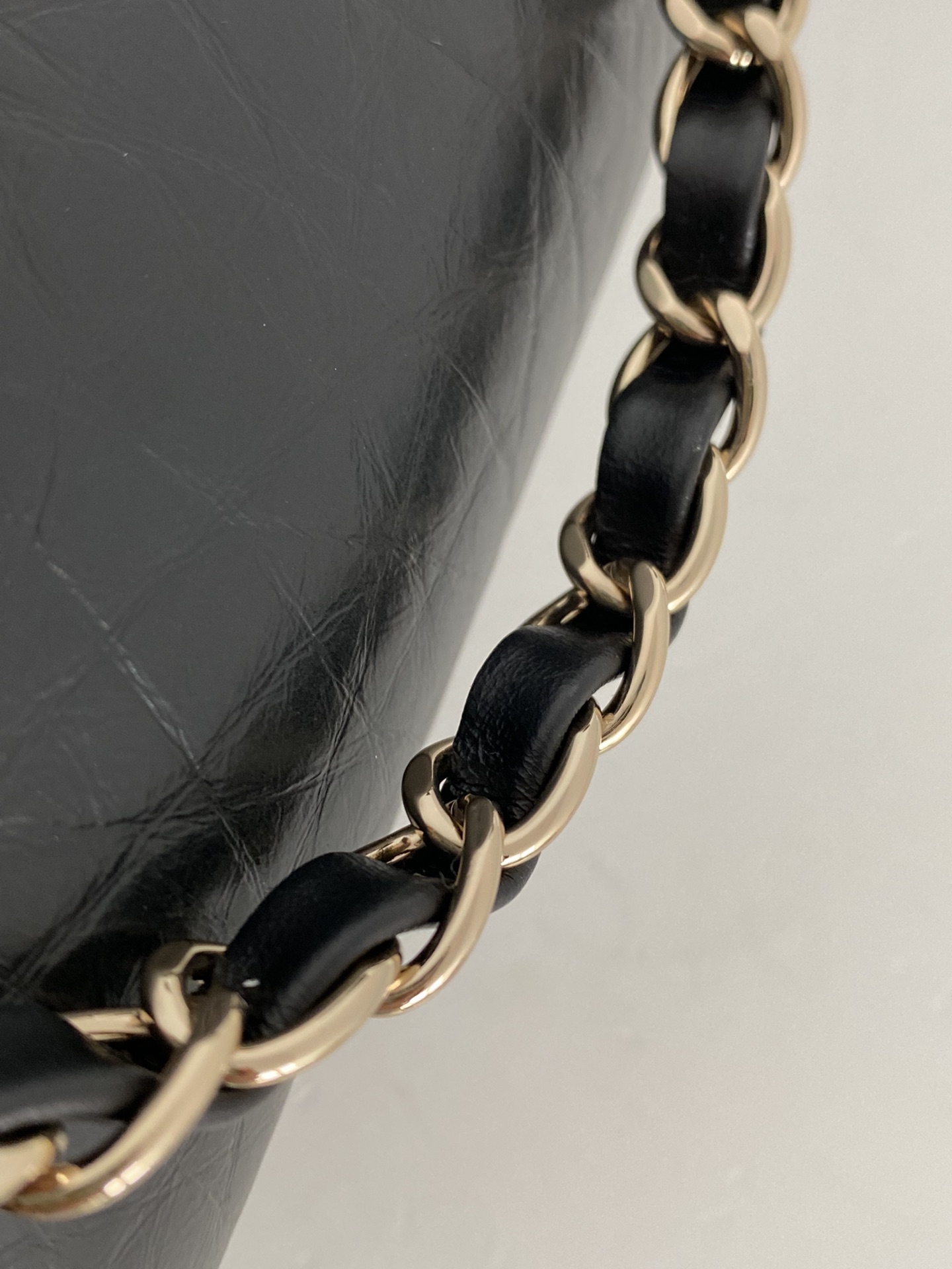 Bagsaaa Ch**el 31 Large Shopping Bag Shiny Crumpled Calfskin Black AS1010 - 37 × 39 × 8 cm