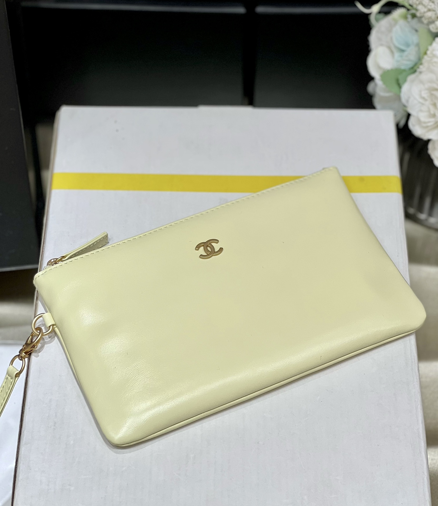 Bagsaaa Ch**el 22 Small Handbag Light Yellow AS3260 - 35 × 37 × 7 cm