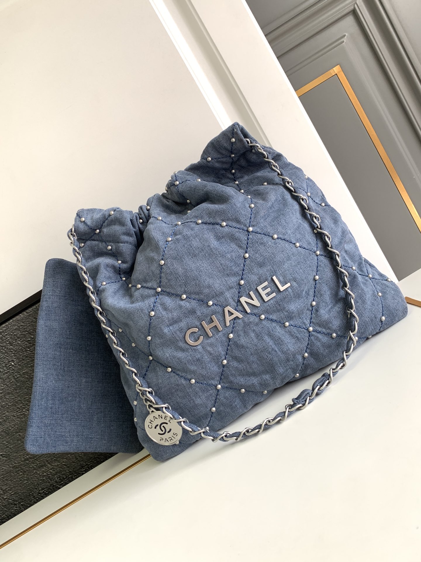 Bagsaaa Ch**el 22 Small Handbag Washed Denim AS3260 - 35 × 37 × 7 cm