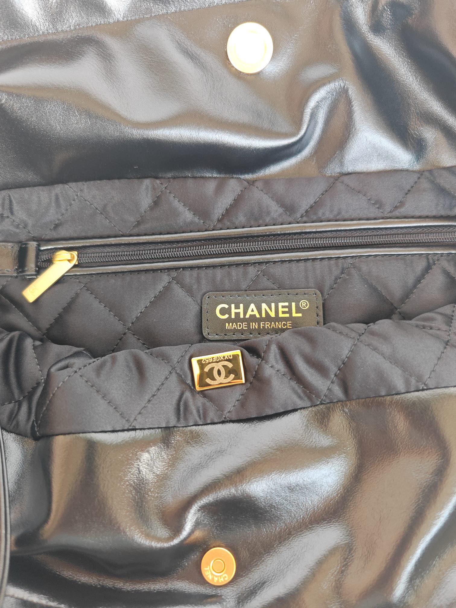 Bagsaaa Ch**el 22 Handbag AS3261 Shiny Calfskin & Gold-Tone Metal Black Hobo - 39 × 42 × 8 cm