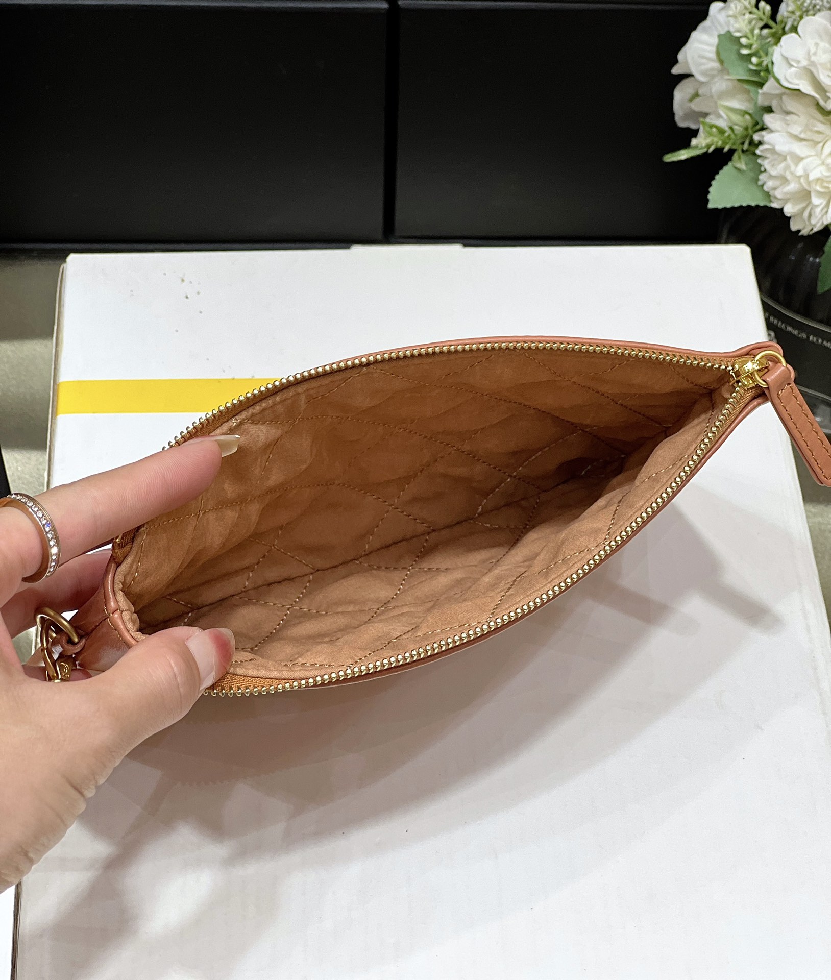 Bagsaaa Ch**el 22 Handbag Brown AS3261 - 39 × 42 × 8 cm