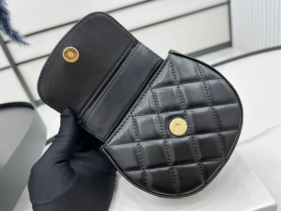 Bagsaaa Ch**el Clutch With Chain AP3378 Black - 11.5 × 12.5 × 3.5 cm