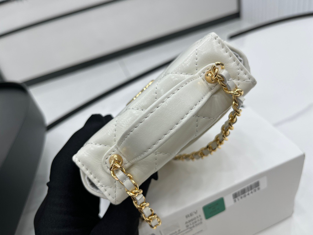 Bagsaaa Ch**el Clutch With Chain AP3378 White - 11.5 × 12.5 × 3.5 cm