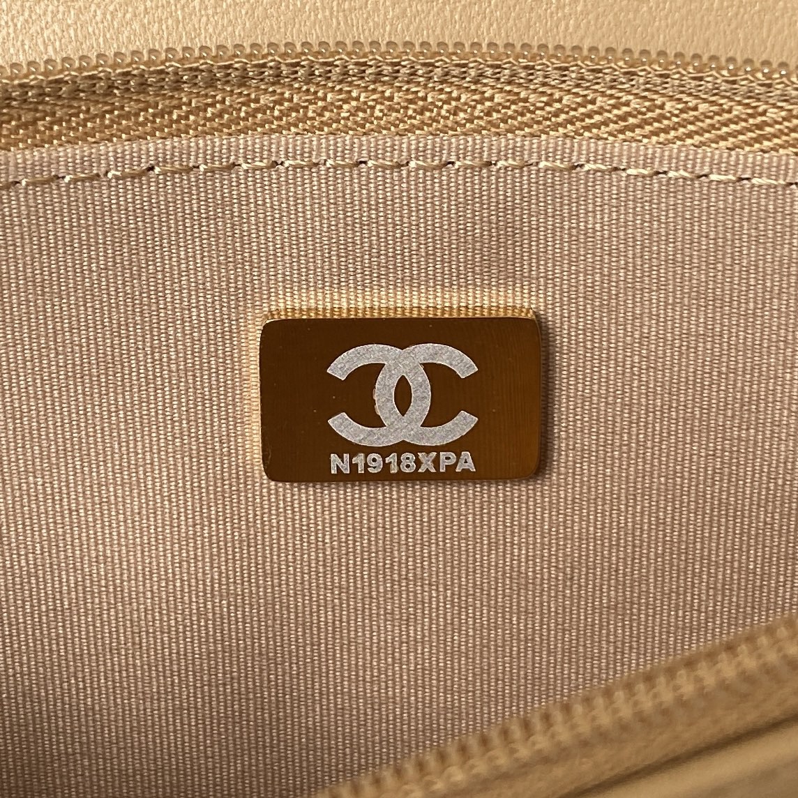 Bagsaaa Ch**el Wallet On Chain Beige AP3504 - 12.3 × 19.2 × 3.5 cm