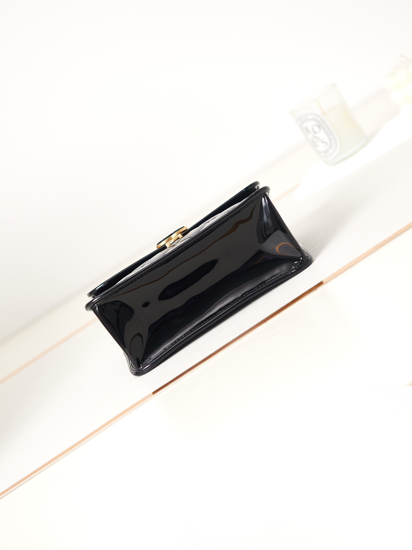 Bagsaaa Ch**el Mini Flap Bag With Top Handle AS4025 Black Patent - 18 × 20 × 8 cm