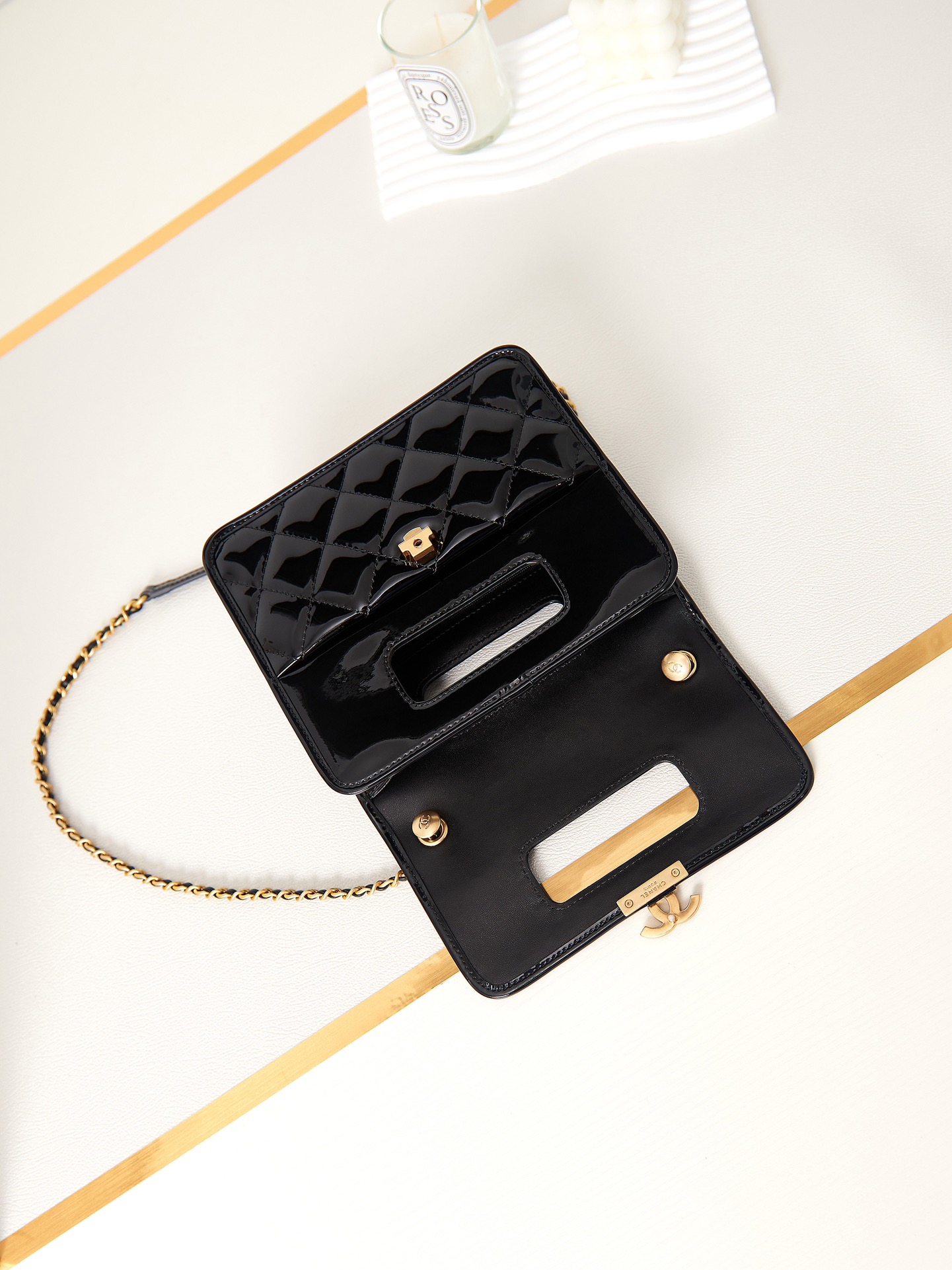 Bagsaaa Ch**el Mini Flap Bag With Top Handle AS4025 Black Patent - 18 × 20 × 8 cm