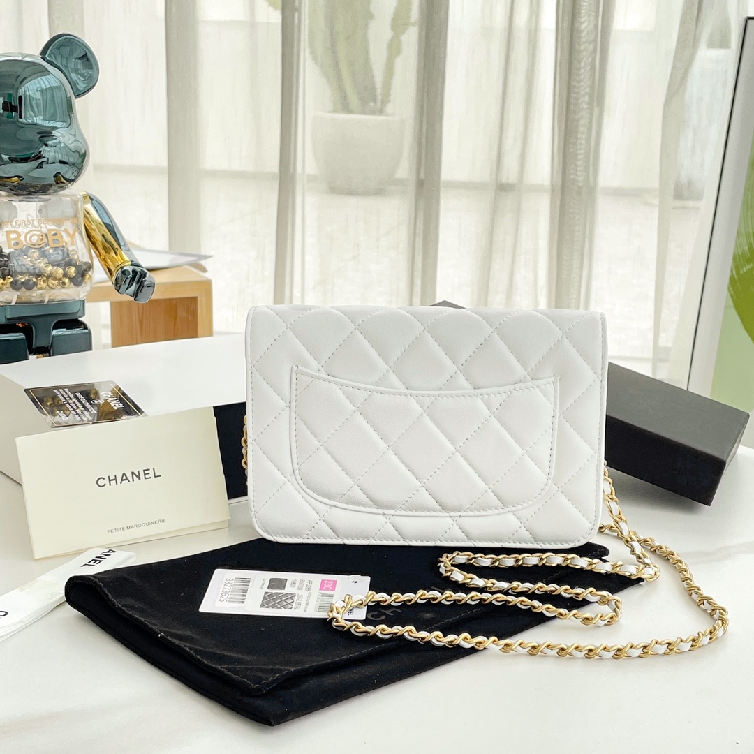 Bagsaaa Ch**el Wallet On Chain White AP3285 - 12.3 × 19.2 × 3.5 cm