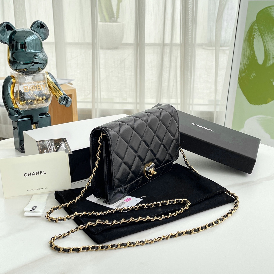 Bagsaaa Ch**el Wallet On Chain Black AP3285 - 12.3 × 19.2 × 3.5 cm