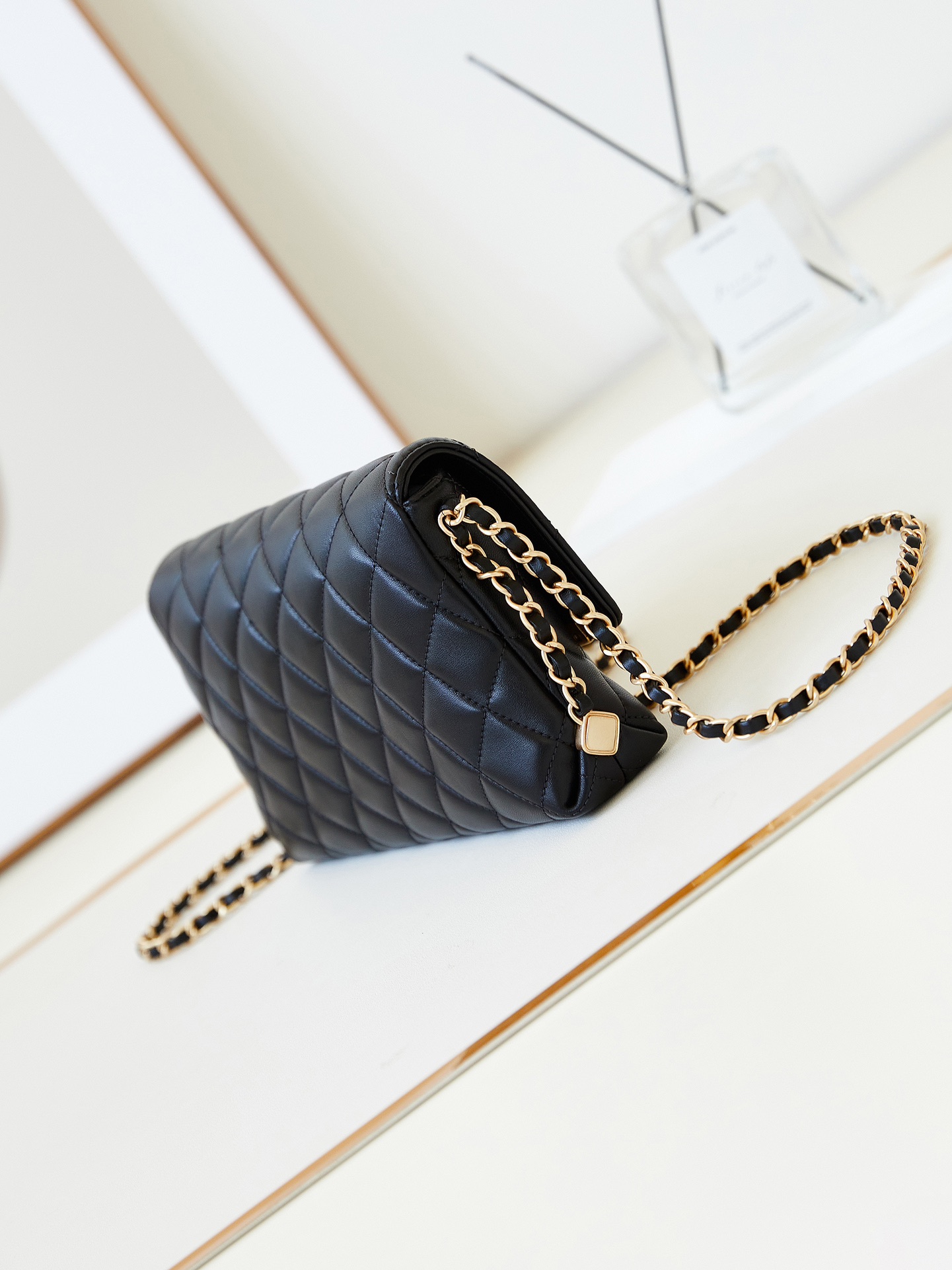 Bagsaaa Ch**el Flap Bag AS4452 Black Lambskin Imitation Pearls - 17 × 25 × 5 cm