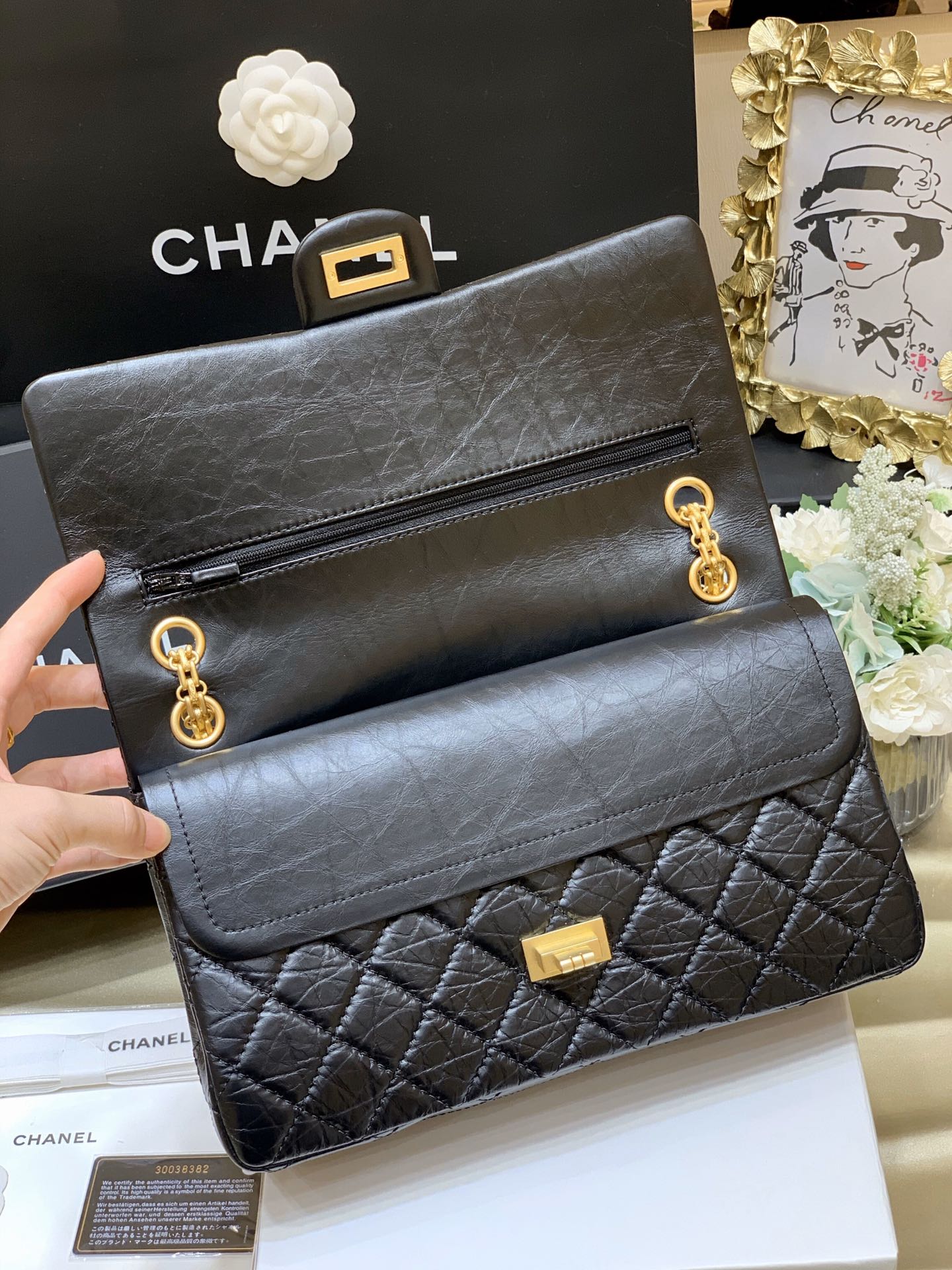 Bagsaaa Ch**el Large 2.55 Handbag A37587 Aged Calfskin Black & Gold Hardware - 19.5 × 28 × 7.5 cm
