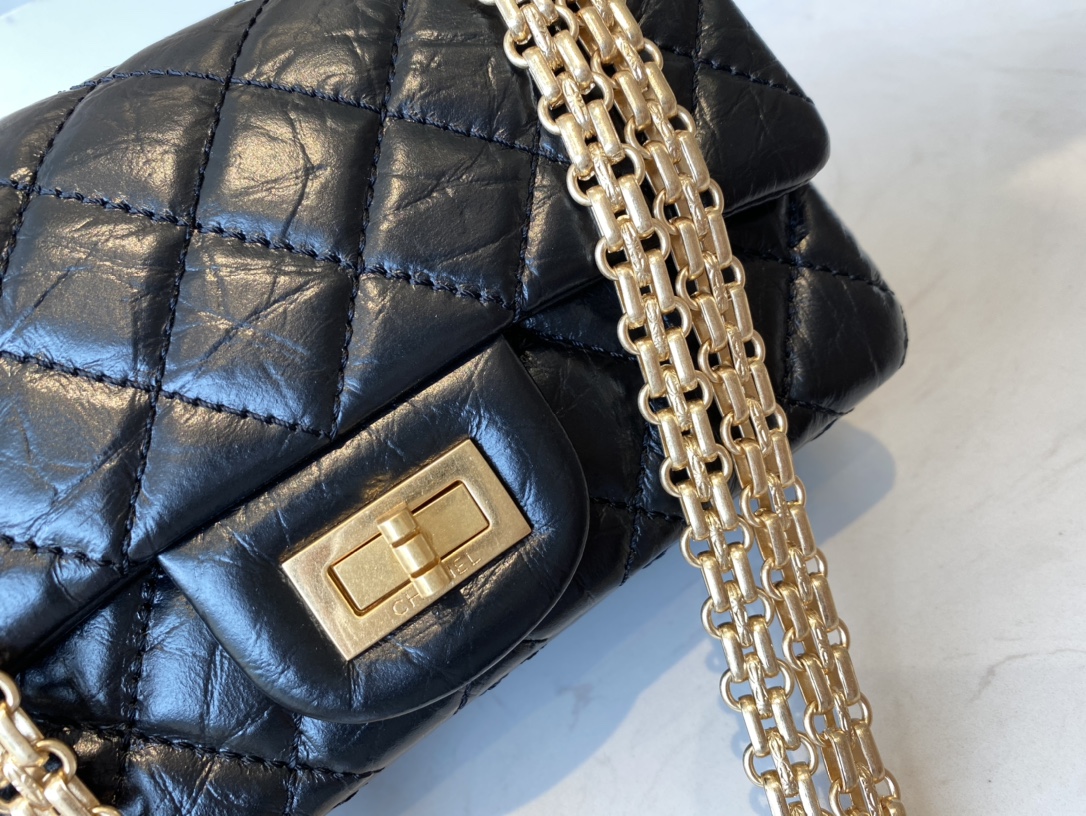 Bagsaaa Ch**el Mini 2.55 Handbag AS0874 Aged Calfskin Black & Gold Hardware - 15.5 × 20 × 6 cm