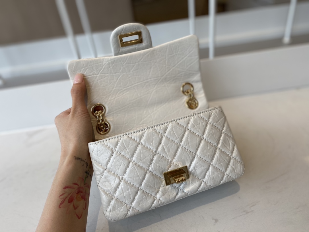 Bagsaaa Ch**el Mini 2.55 Handbag AS0874 Aged Calfskin White - 15.5 × 20 × 6 cm