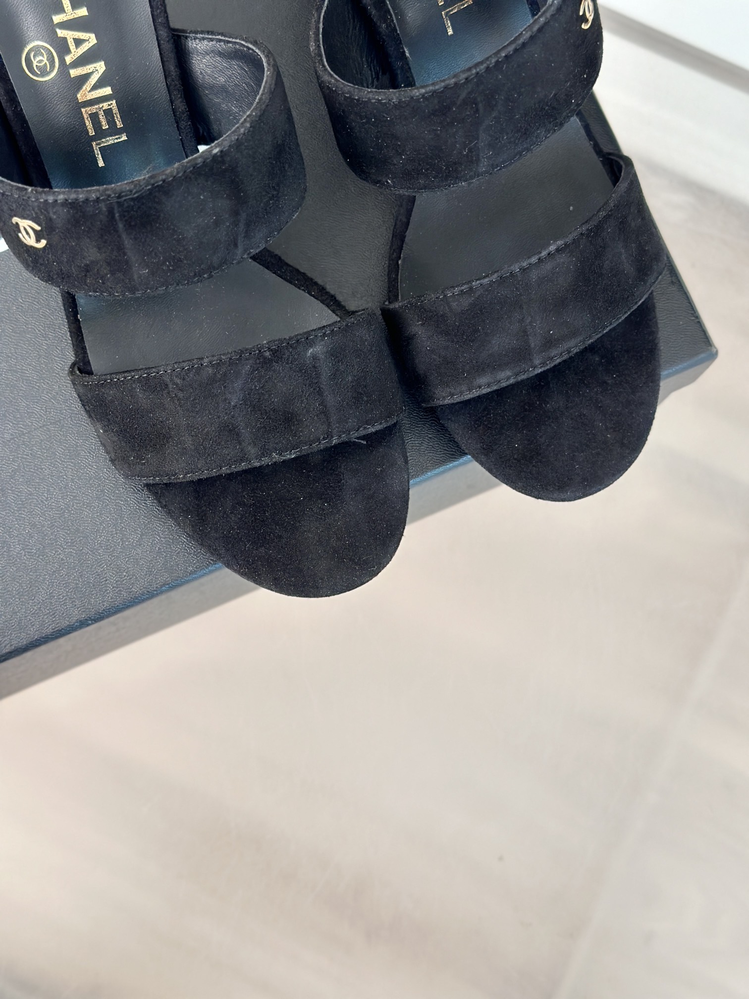 Bagsaaa Ch**el Mules Black Suede & Imitation Pearls G45685