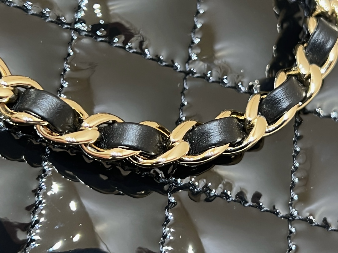 Bagsaaa Ch**el Clutch With Chain Black Patent Calfskin AP3354 - 11×16×5.5 cm