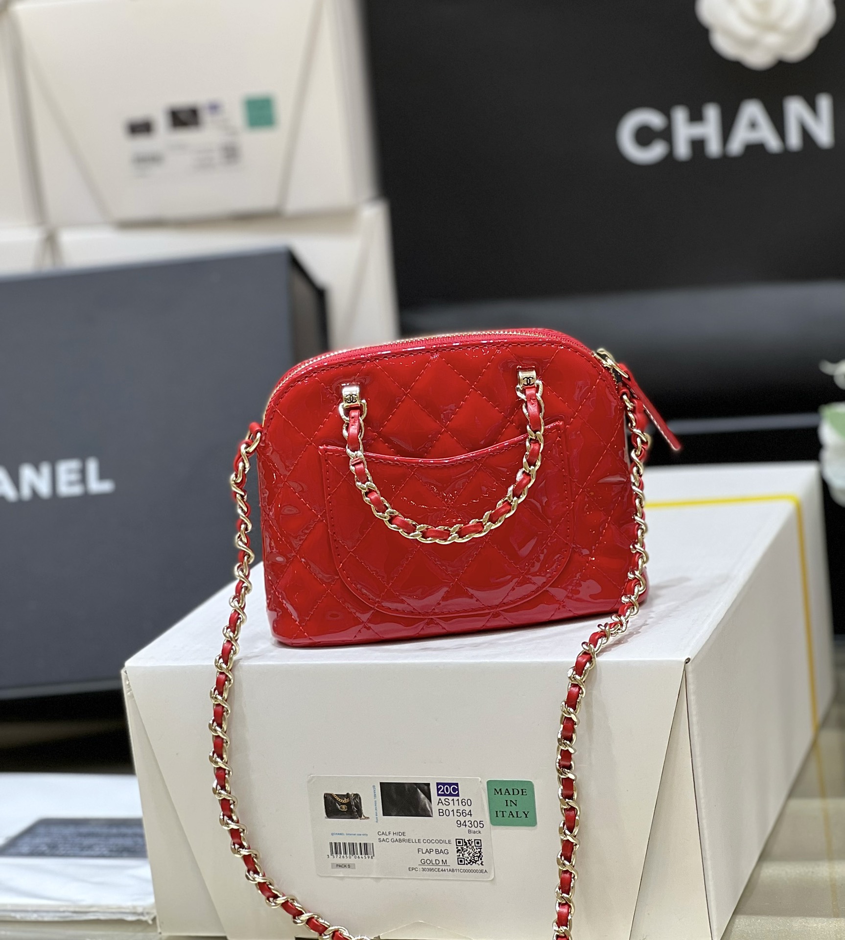 Bagsaaa Ch**el Clutch With Chain Red Patent Calfskin AP3354 - 11×16×5.5 cm