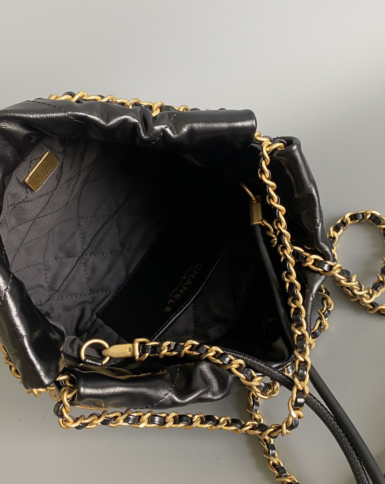 Bagsaaa Ch**el 22 Mini Handbag Shiny Black AS3980 - 20×19×6 Cm