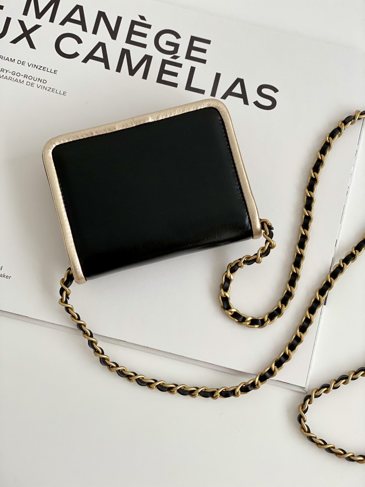Bagsaaa Ch**el Clutch With Chain AP2767 - 12*8.5*3cm