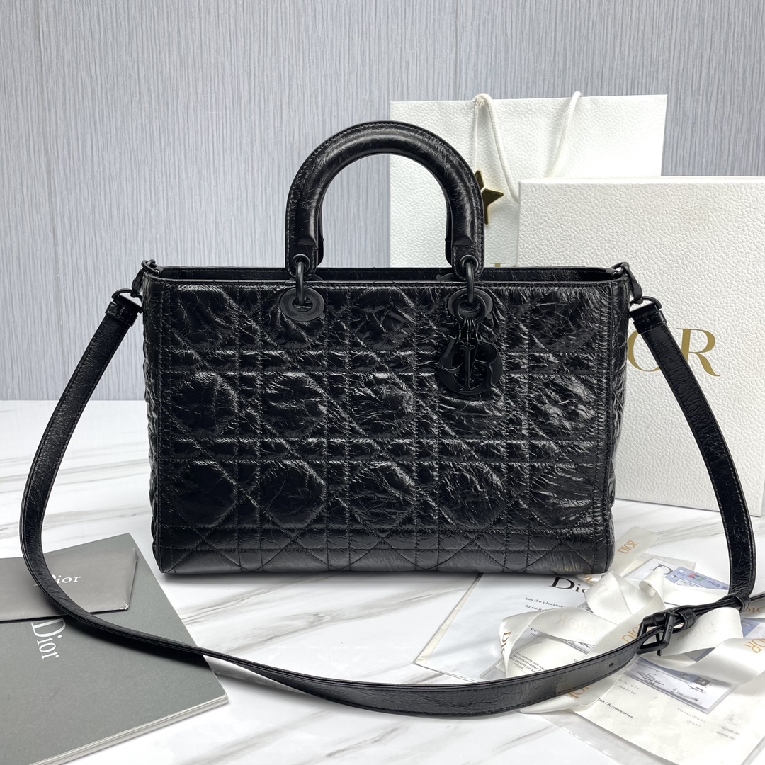 Bagsaaa D10r Large Lady D-Sire Bag Black Macrocannage Crinkled Calfskin - 35 x 23 x 15 cm