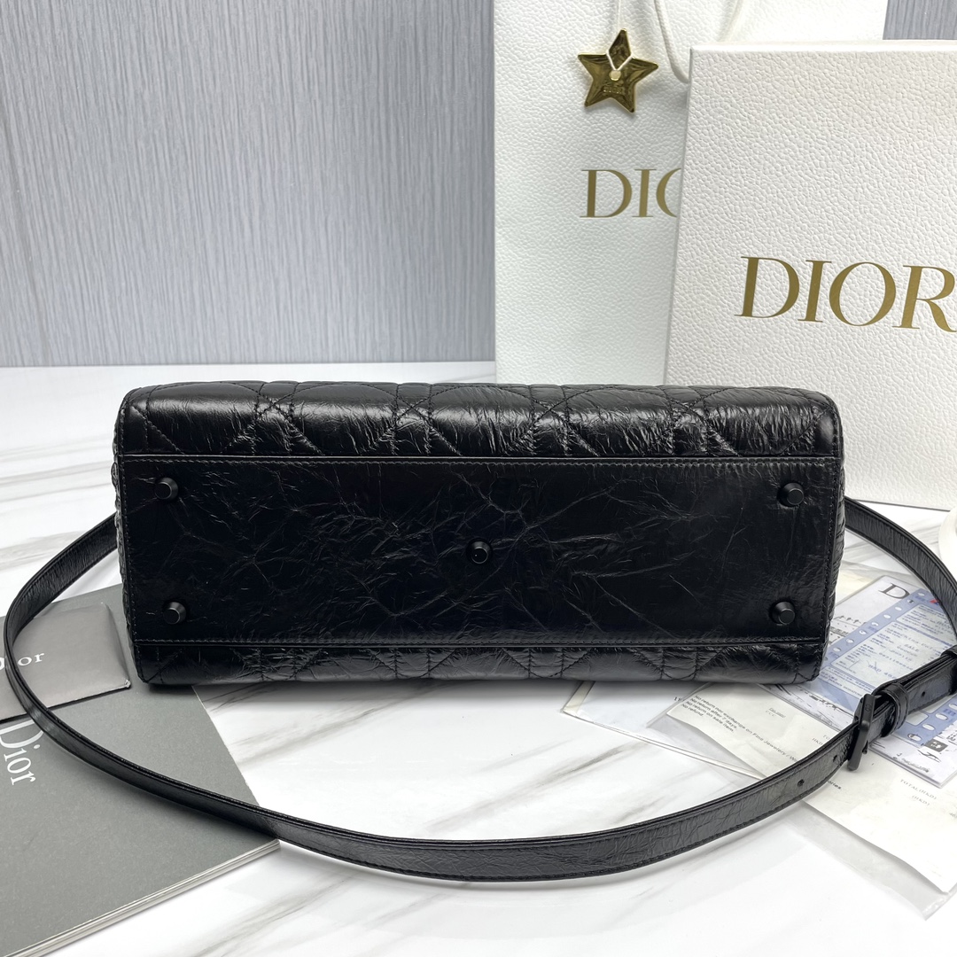 Bagsaaa D10r Large Lady D-Sire Bag Black Macrocannage Crinkled Calfskin - 35 x 23 x 15 cm