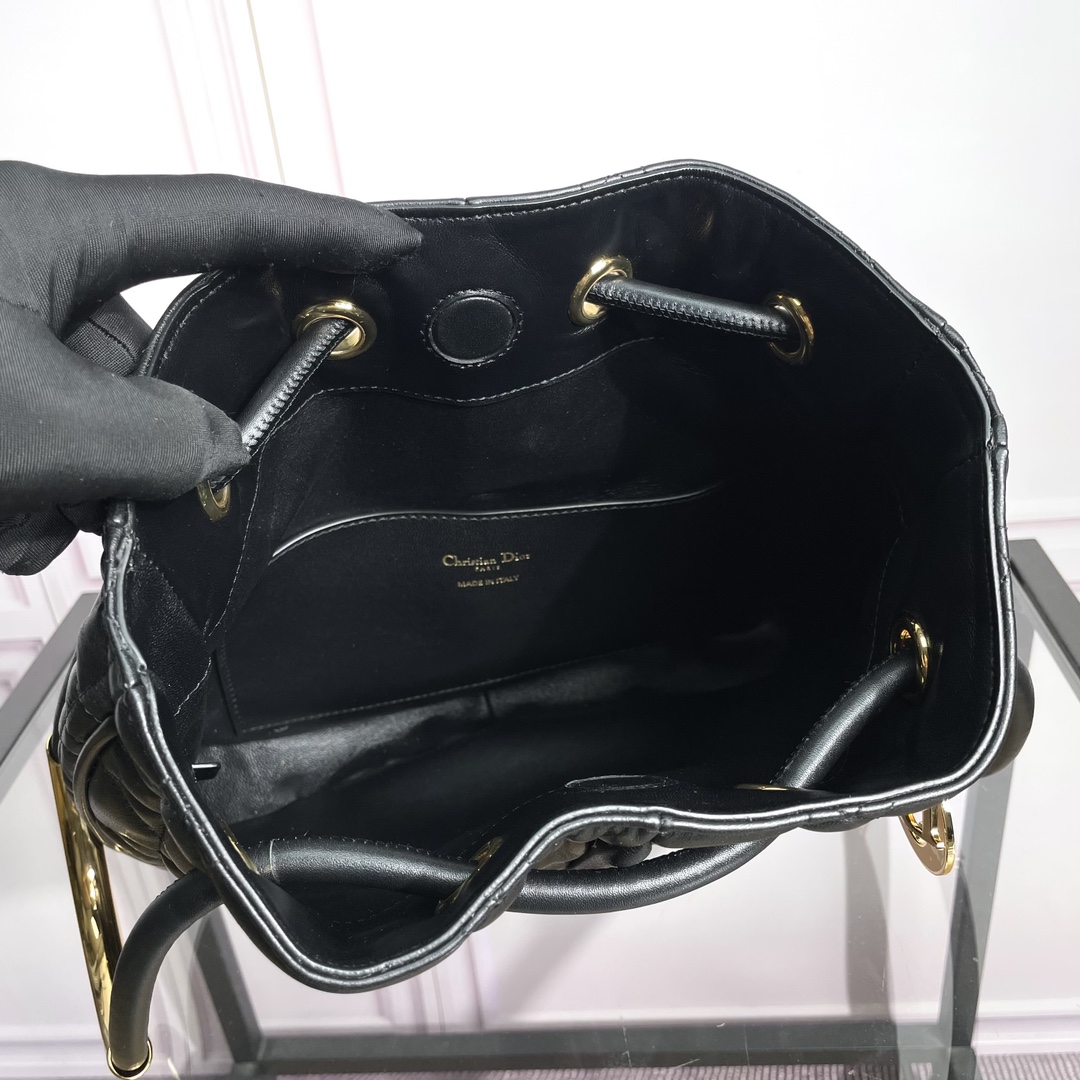 Bagsaaa Medium D10r Nolita Bag Black Macrocannage Lambskin - 27 x 25 x 5 cm