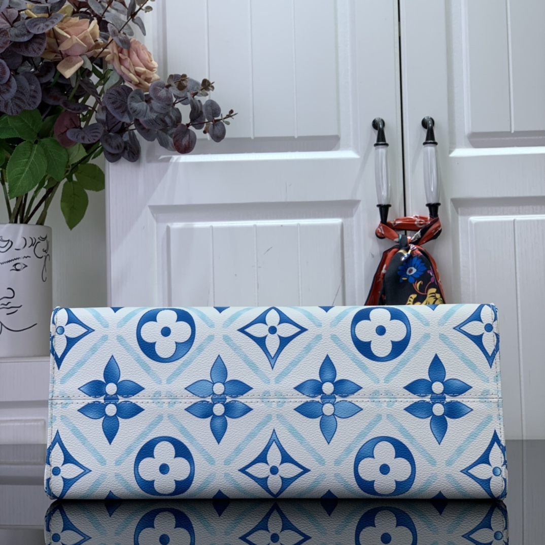 Bagsaaa L0vis Vvtt0n M11262 OnTheGo MM Tote Bag Lagoon Blue - 35 x 27 x 14 cm