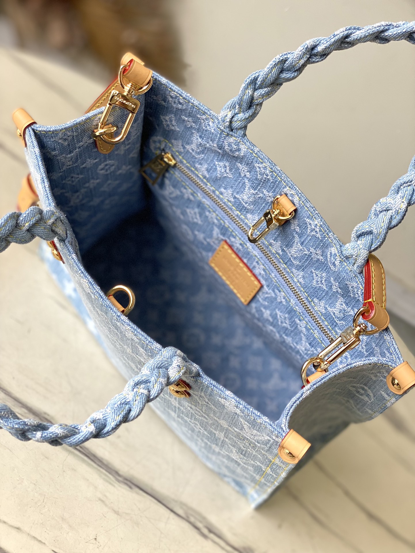 Bagsaaa L0vis Vvtt0n M24897 Let Go PM Bag Sky Blue Denim - 28 x 23 x 10.5 cm