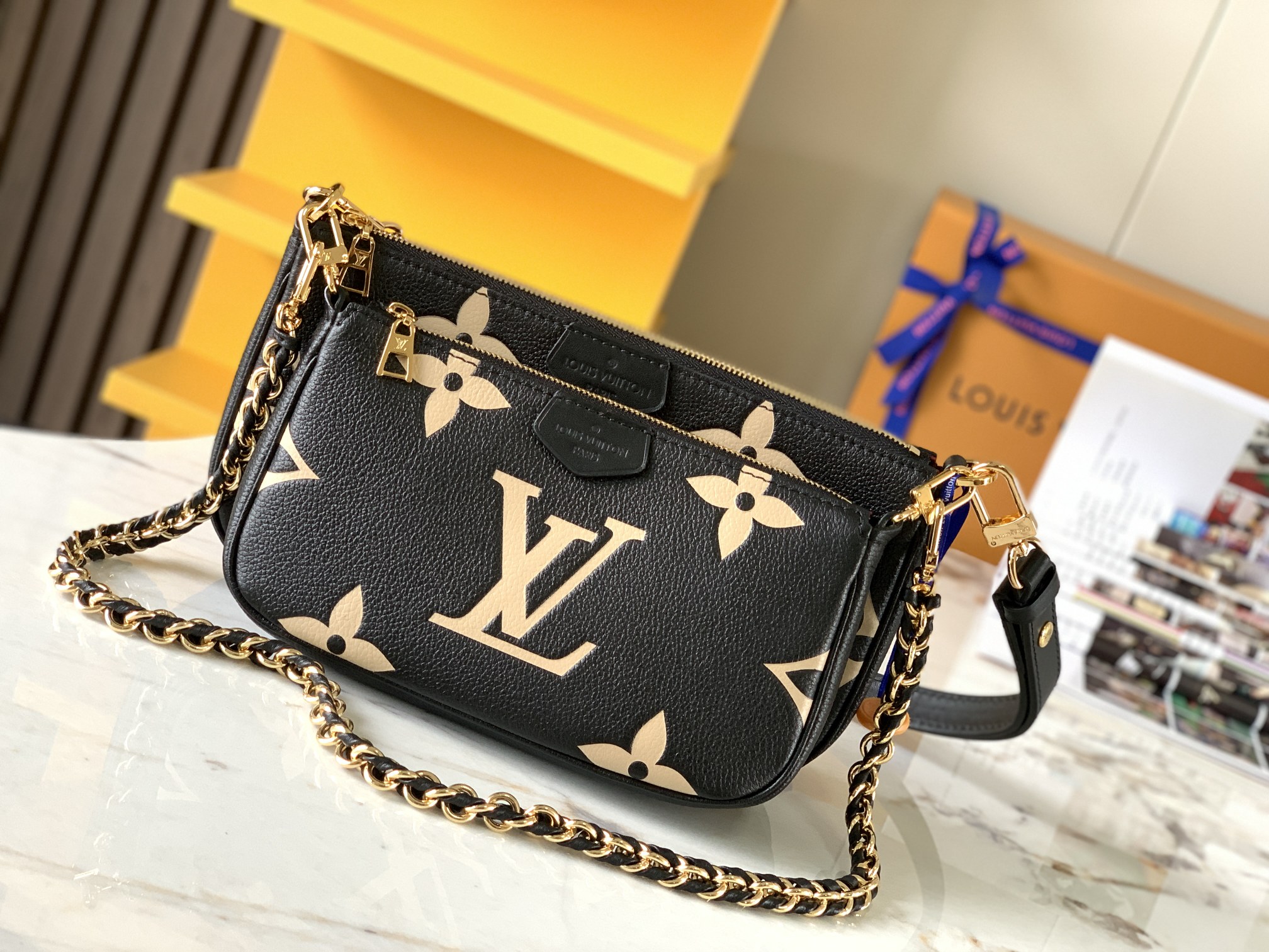 Bagsaaa L0vis Vvtt0n M45777 Multi Pochette Accessoires Bag Black/Cream - 25 x 14.5 x 4.5 cm