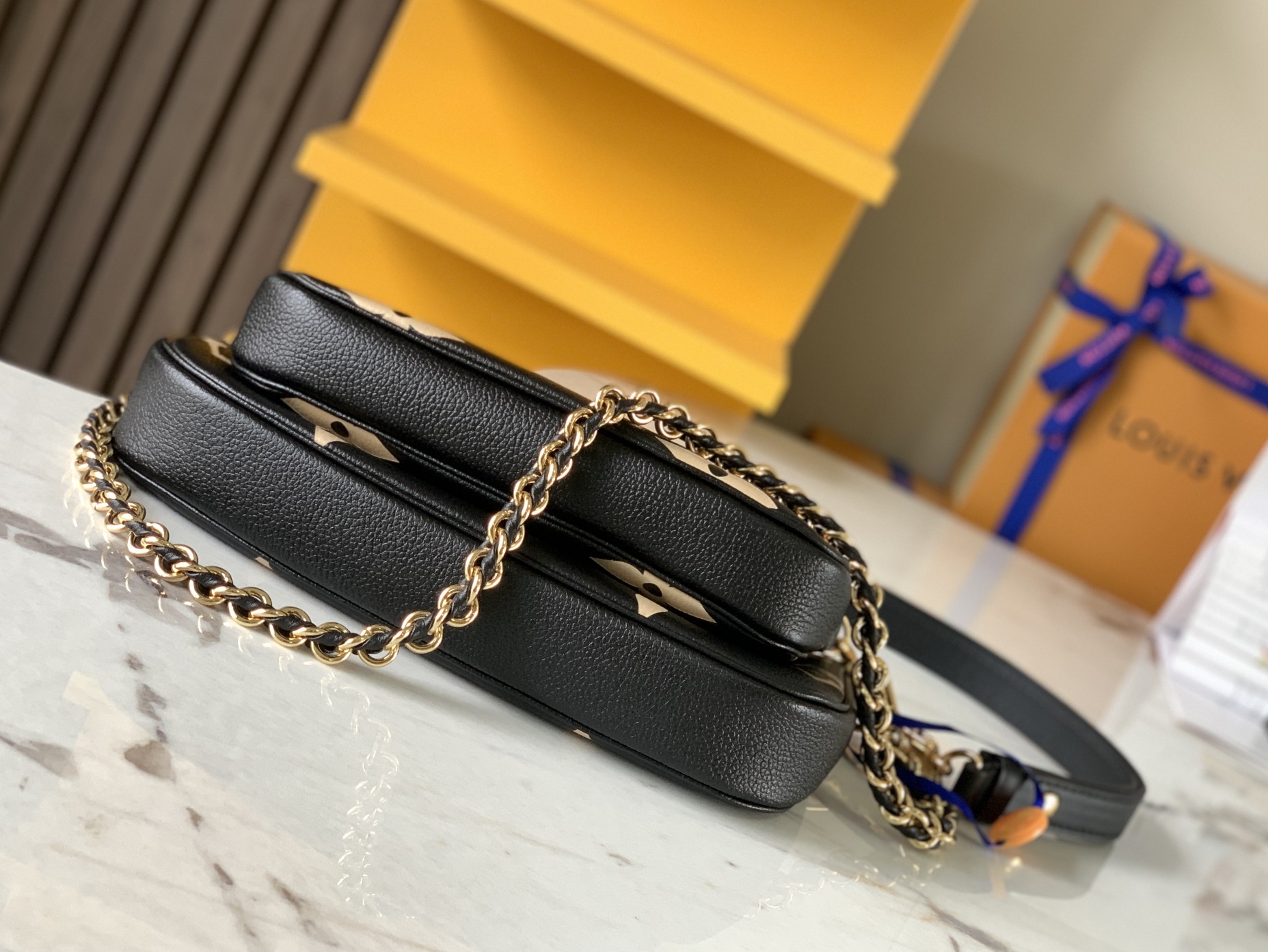 Bagsaaa L0vis Vvtt0n M45777 Multi Pochette Accessoires Bag Black/Cream - 25 x 14.5 x 4.5 cm