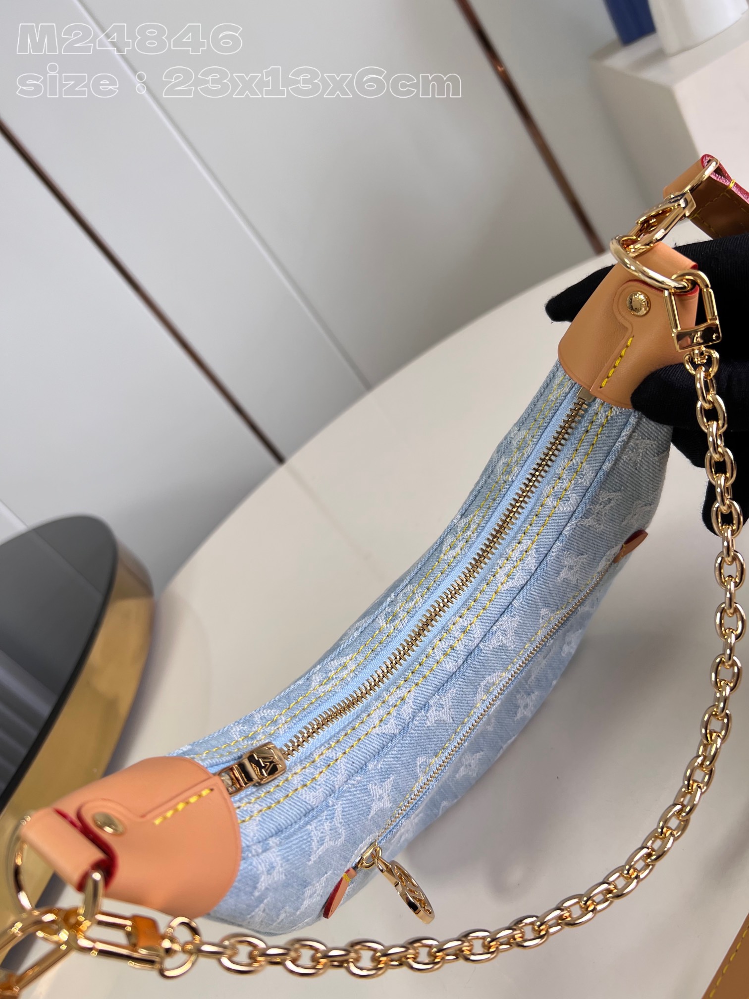 Bagsaaa L0vis Vvtt0n M24846 Loop Bag Sky Blue Denim - 23 x 13 x 6 cm