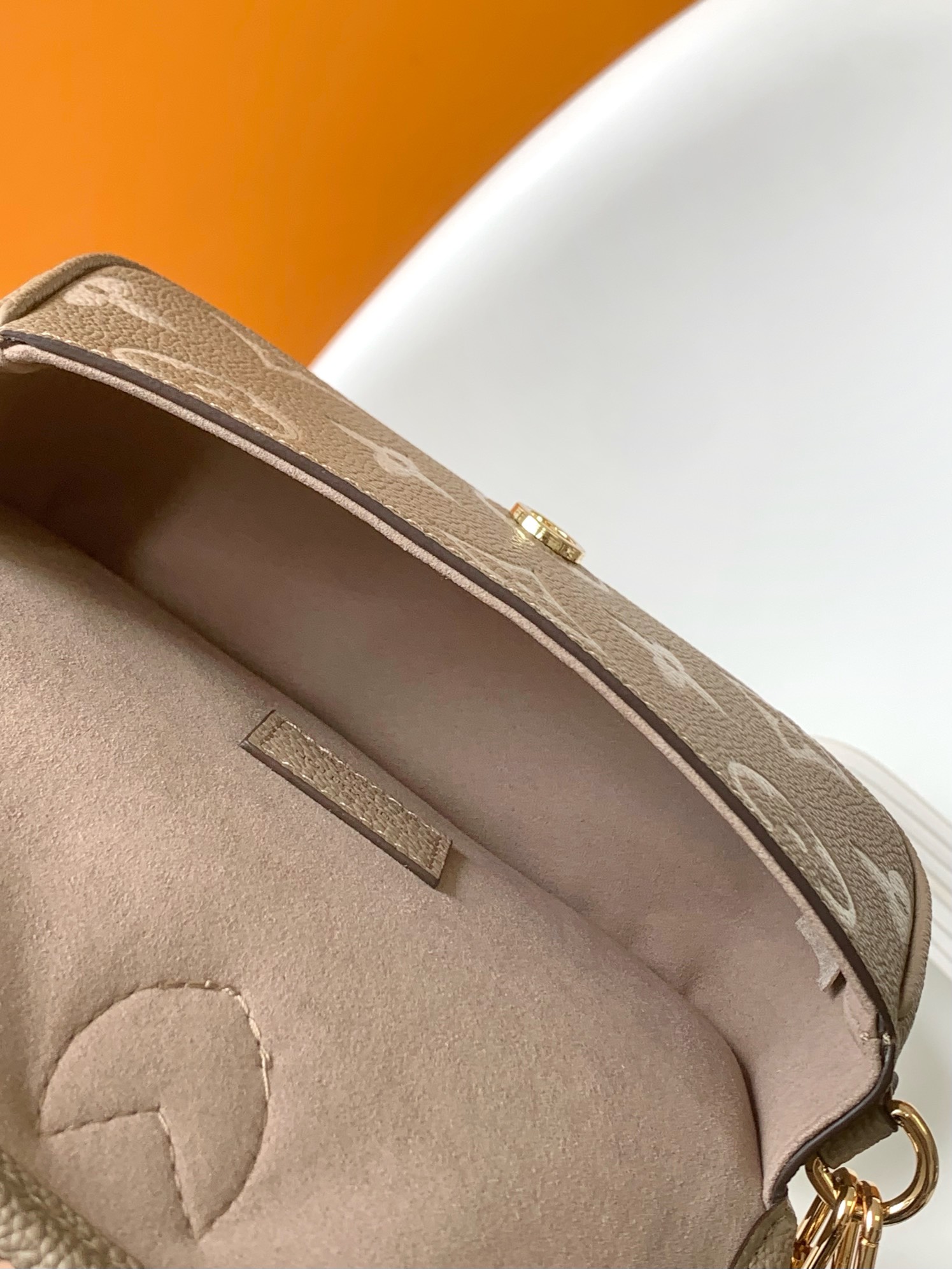 Bagsaaa L0vis Vvtt0n M83300 Nano Diane Bag Beige/Cream - 19 x 10.5 x 6 cm