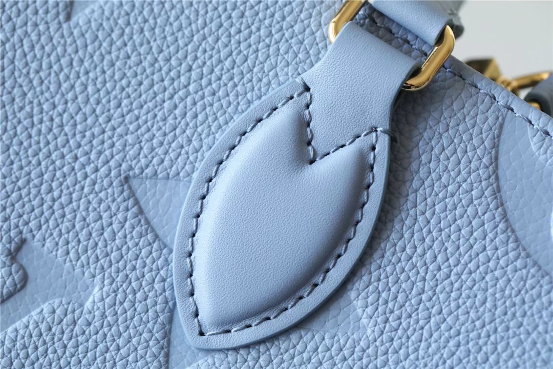 Bagsaaa L0vis Vvtt0n M46840 OnTheGo PM Bag Blue Hour - 25 x 19 x 11.5 cm