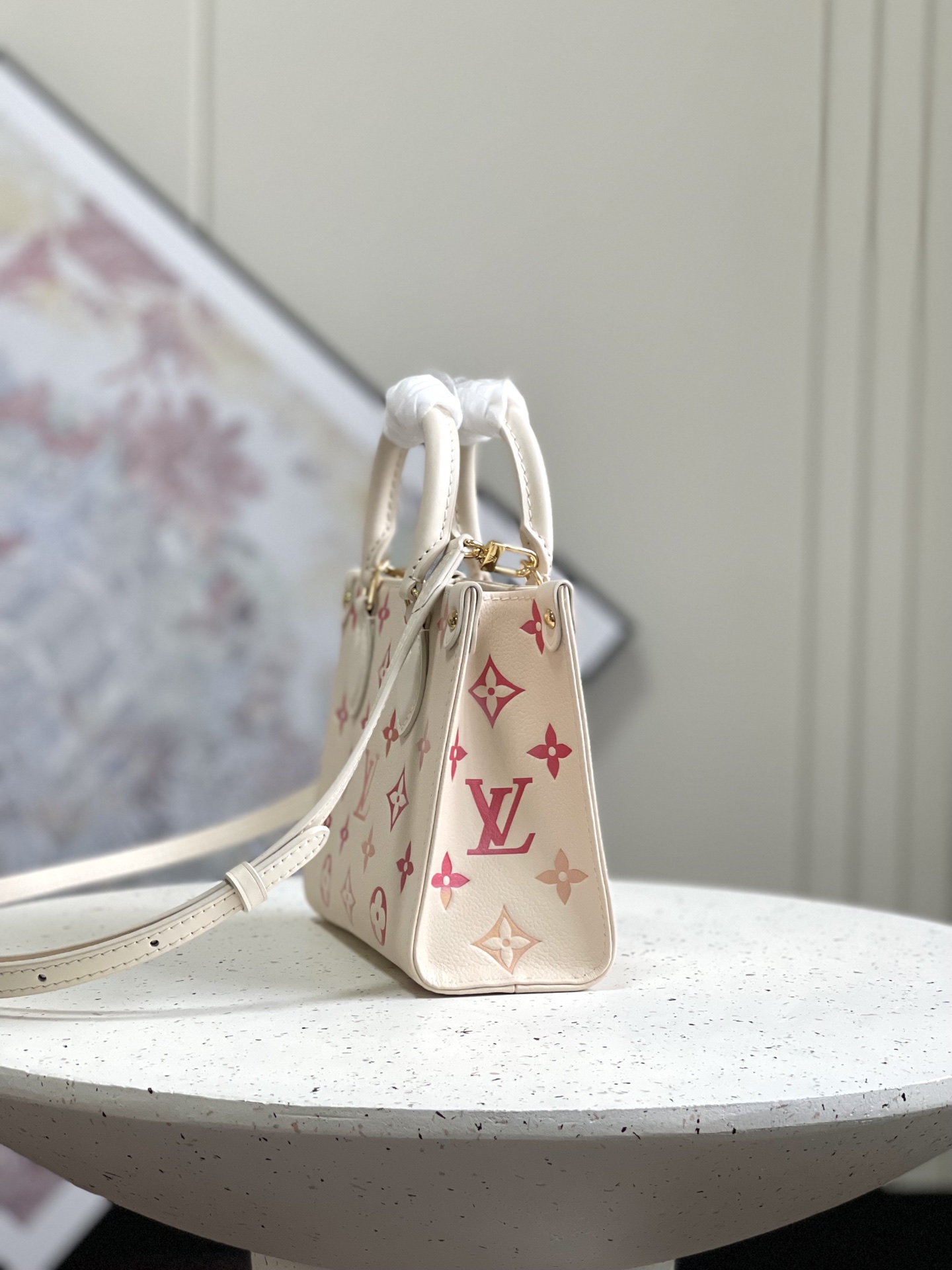Bagsaaa L0vis Vvtt0n M47115 OnTheGo BB Bag Sunrise Aquarelle - 18 x 15 x 8.5 cm