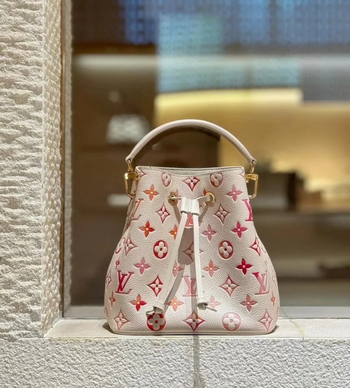 Bagsaaa L0vis Vvtt0n M24649 NéoNoé BB Bucket Bag Sunrise Aquarelle - 20 x 20 x 13 cm