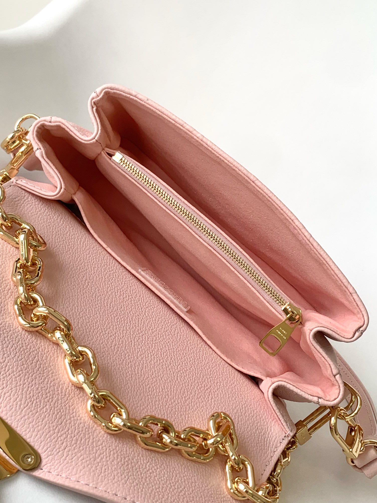 Bagsaaa L0vis Vvtt0n M47045 Pochette Métis East-West Bag Opal Pink - 21.5 x 13.5 x 6 cm