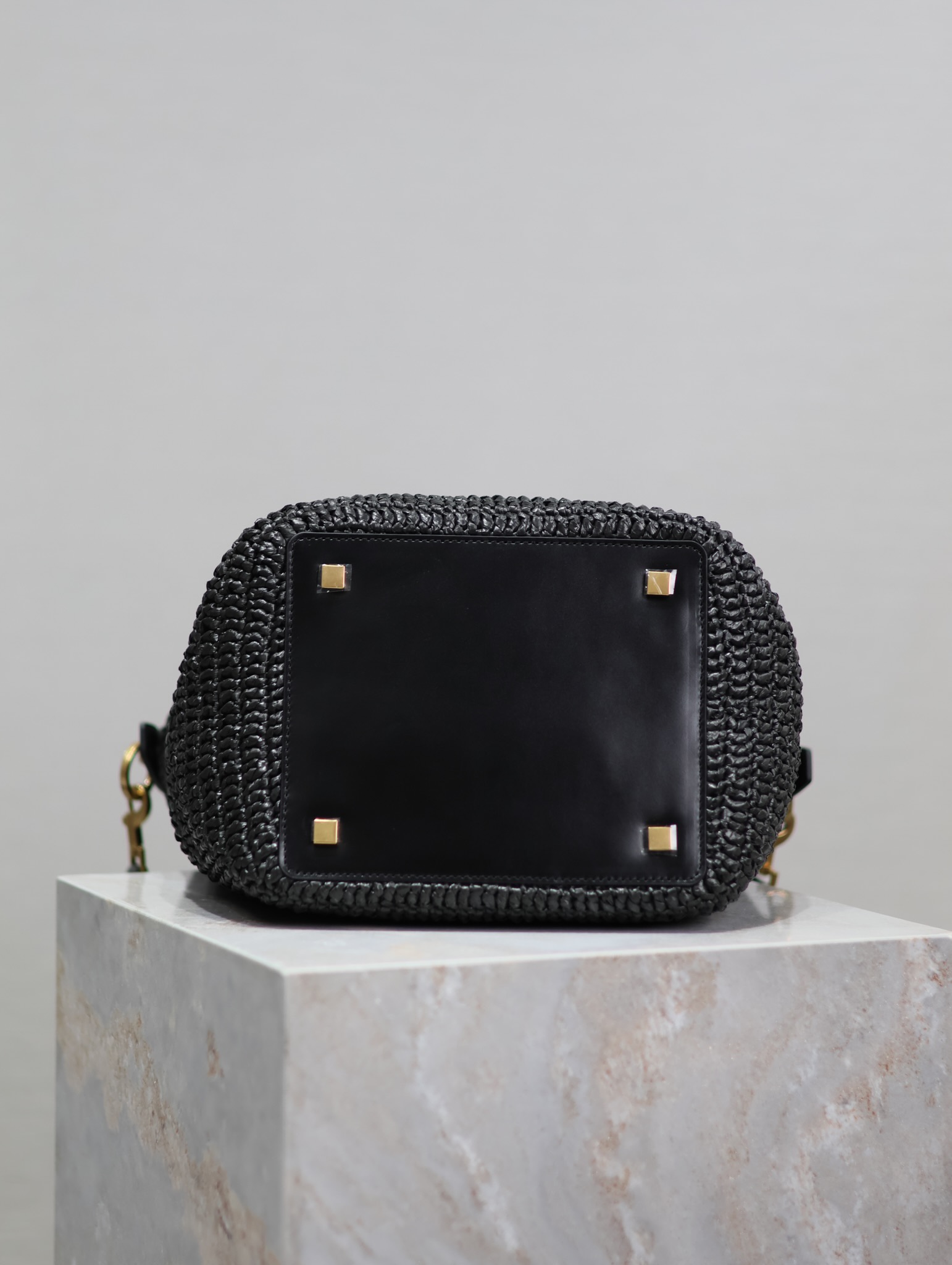Bagsaaa Y51 Le 37 In Woven Raffia And Vegetable-Tanned Leather 773991 Black - 20 X 25 X 16 CM