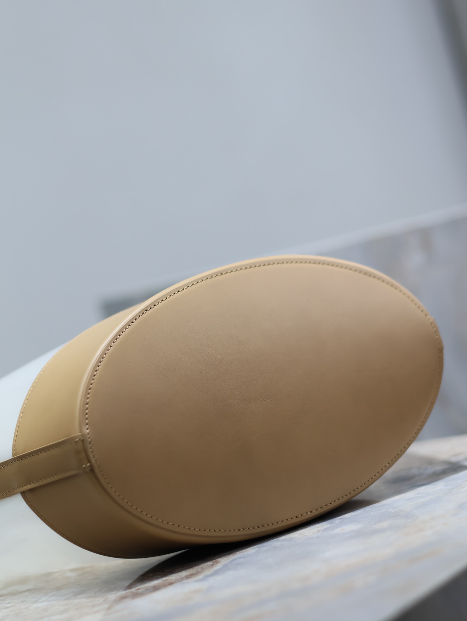 Bagsaaa Y51 Panier Medium In Vinyl And Vegetable-Tanned Leather 23.5–49 x 32.5 x 10–15 CM