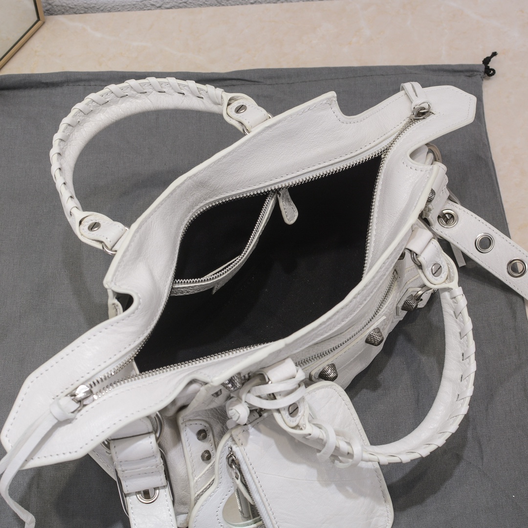 Bagsaaa Ba1en*iaga Neo Cagole XS Handbag In White Arena Lambskin - 26*12*18cm