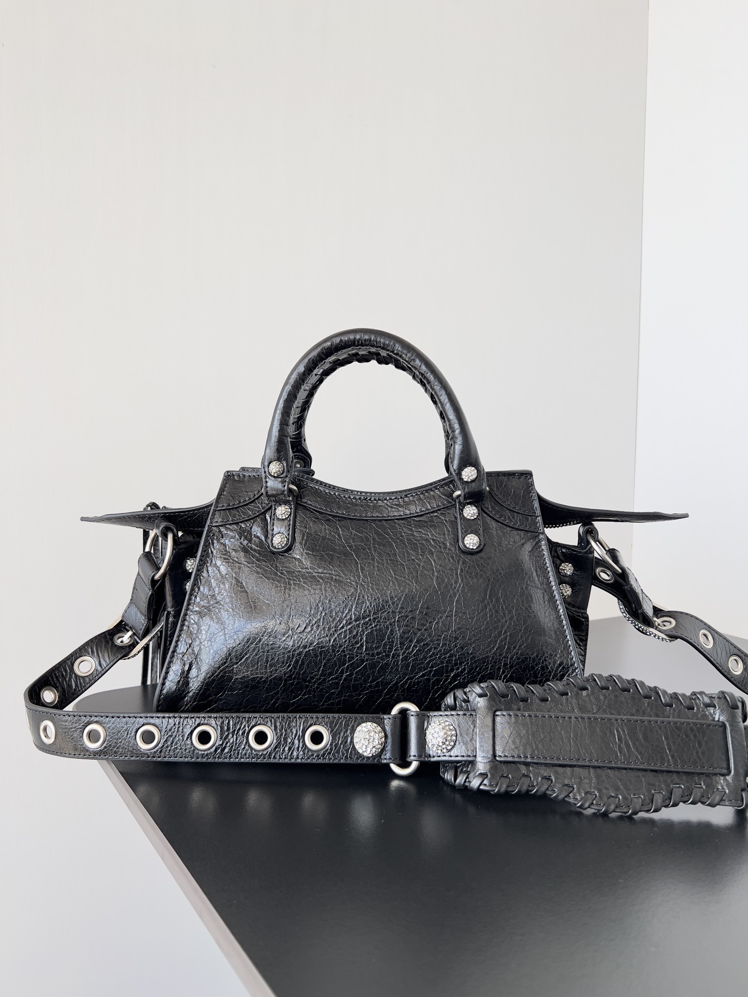 Bagsaaa Ba1en*iaga Neo Cagole XS Handbag In Black Arena Lambskin - 26*12*18cm