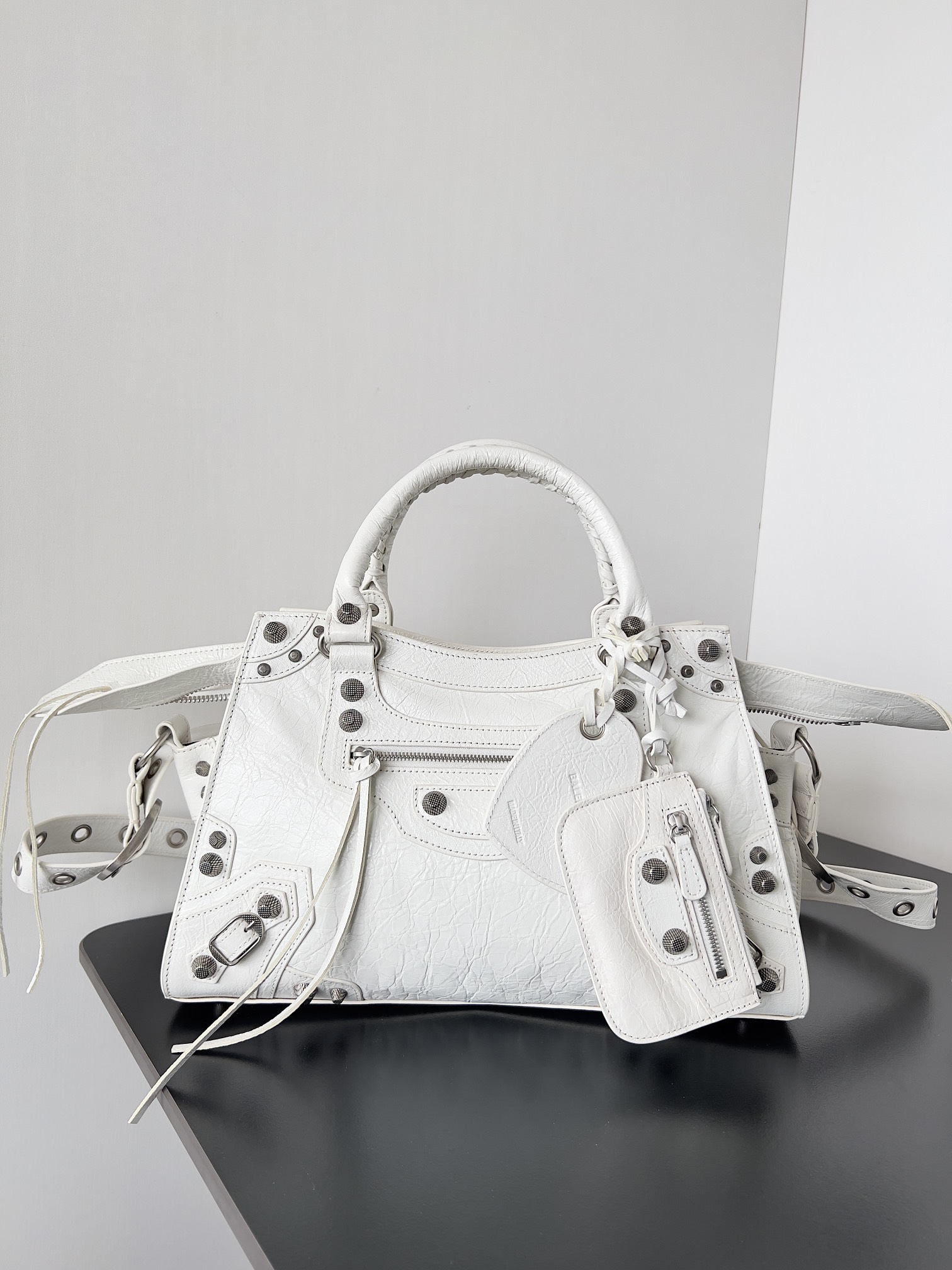 Bagsaaa Ba1en*iaga Neo Cagole City Small Handbag In White Arena Lambskin - 33x21x14 cm