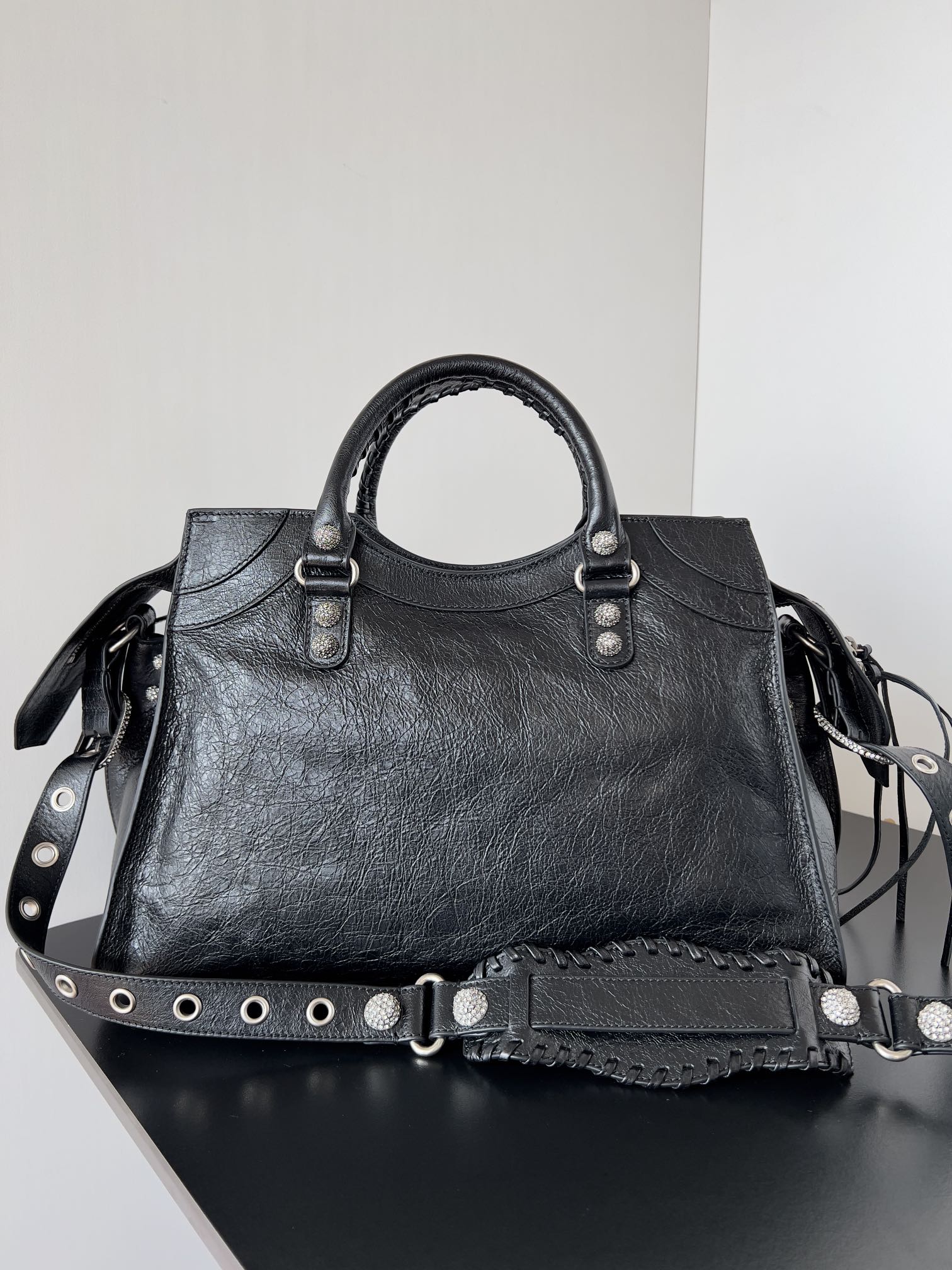 Bagsaaa Ba1en*iaga Neo Cagole City Handbag In Black Arena Lambskin - 39*17*24cm