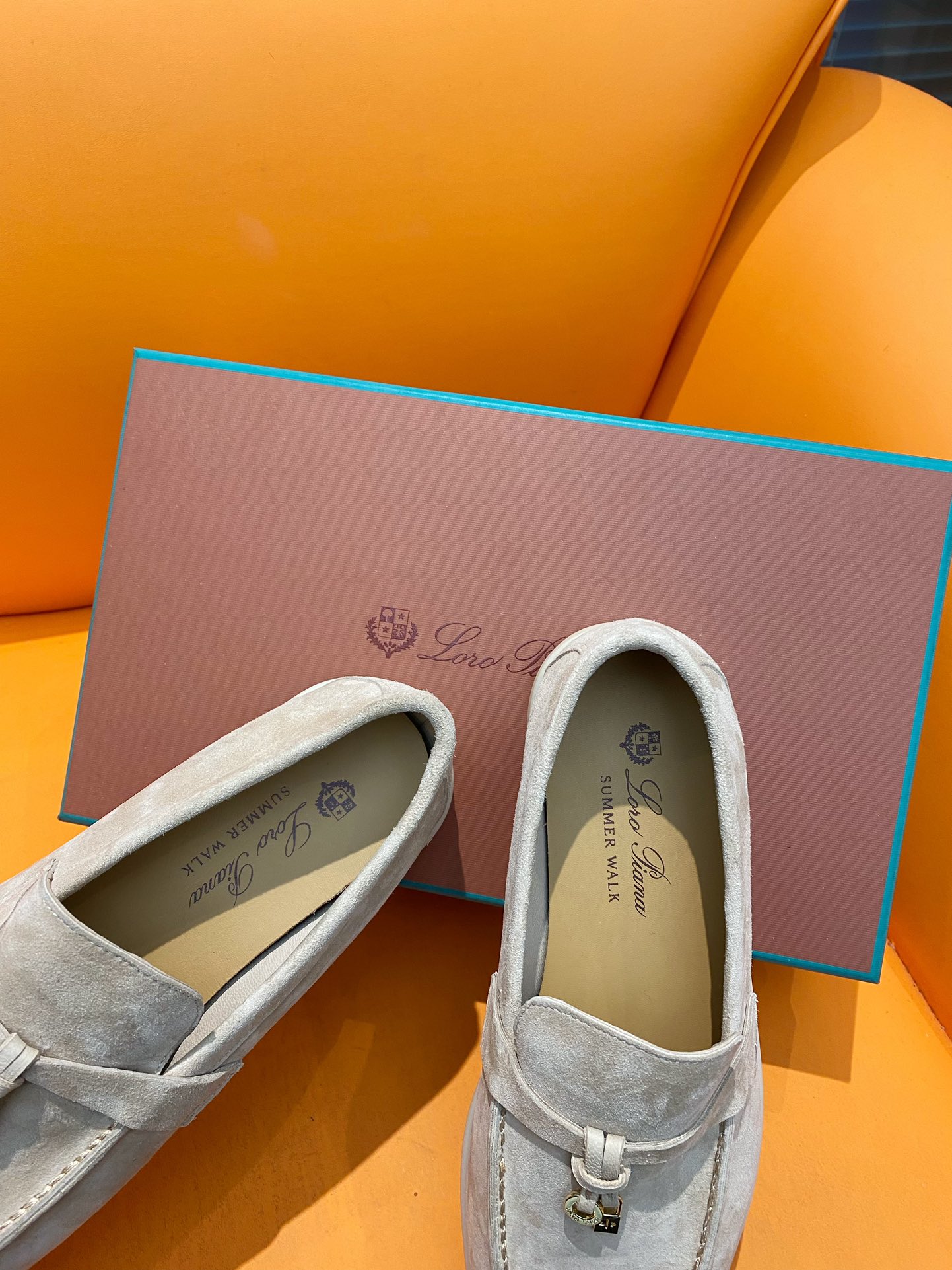 Bagsaaa L0r0 P1ana Summer Charms Walk Moccasin Beige Suede