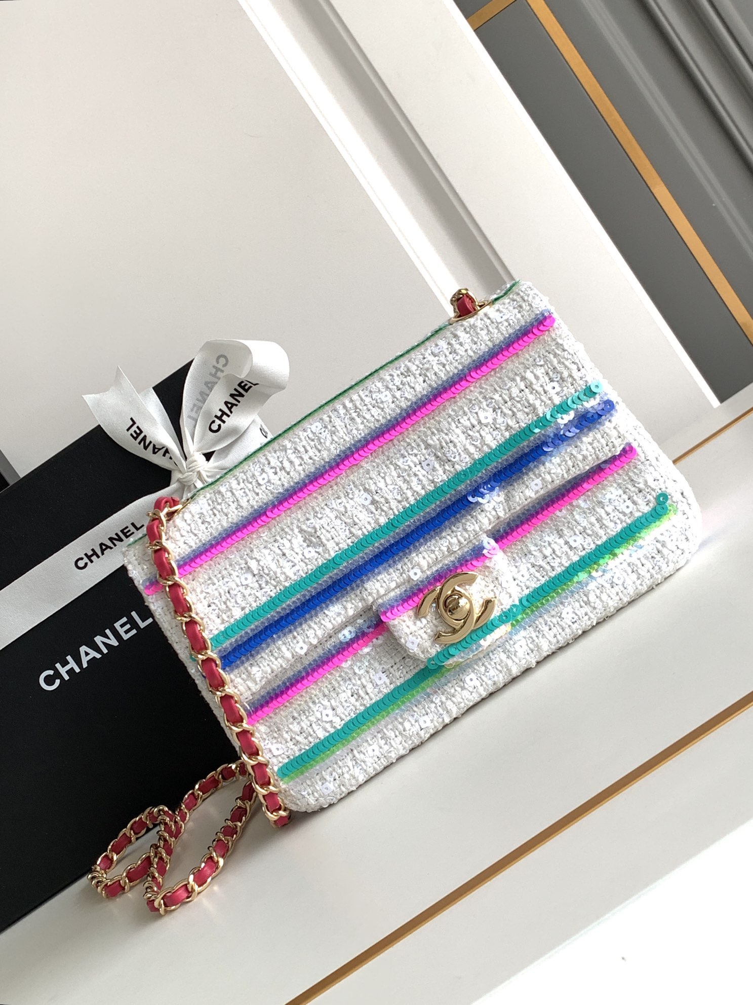 Bagsaaa Ch**el Mini Classic Handbag Embroidered Tweed & Sequins A69900 - 12 × 20 × 6 cm