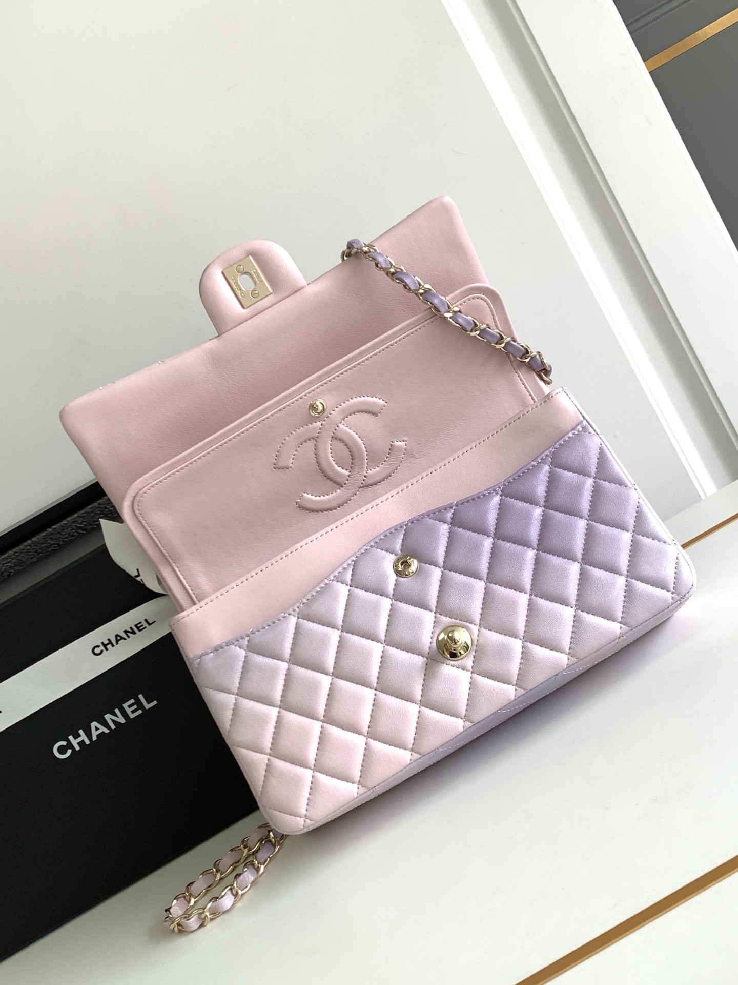 Bagsaaa Ch**el Classic Handbag A01112 Ombre Purple & Pink - 15.5 × 25.5 × 6.5 cm