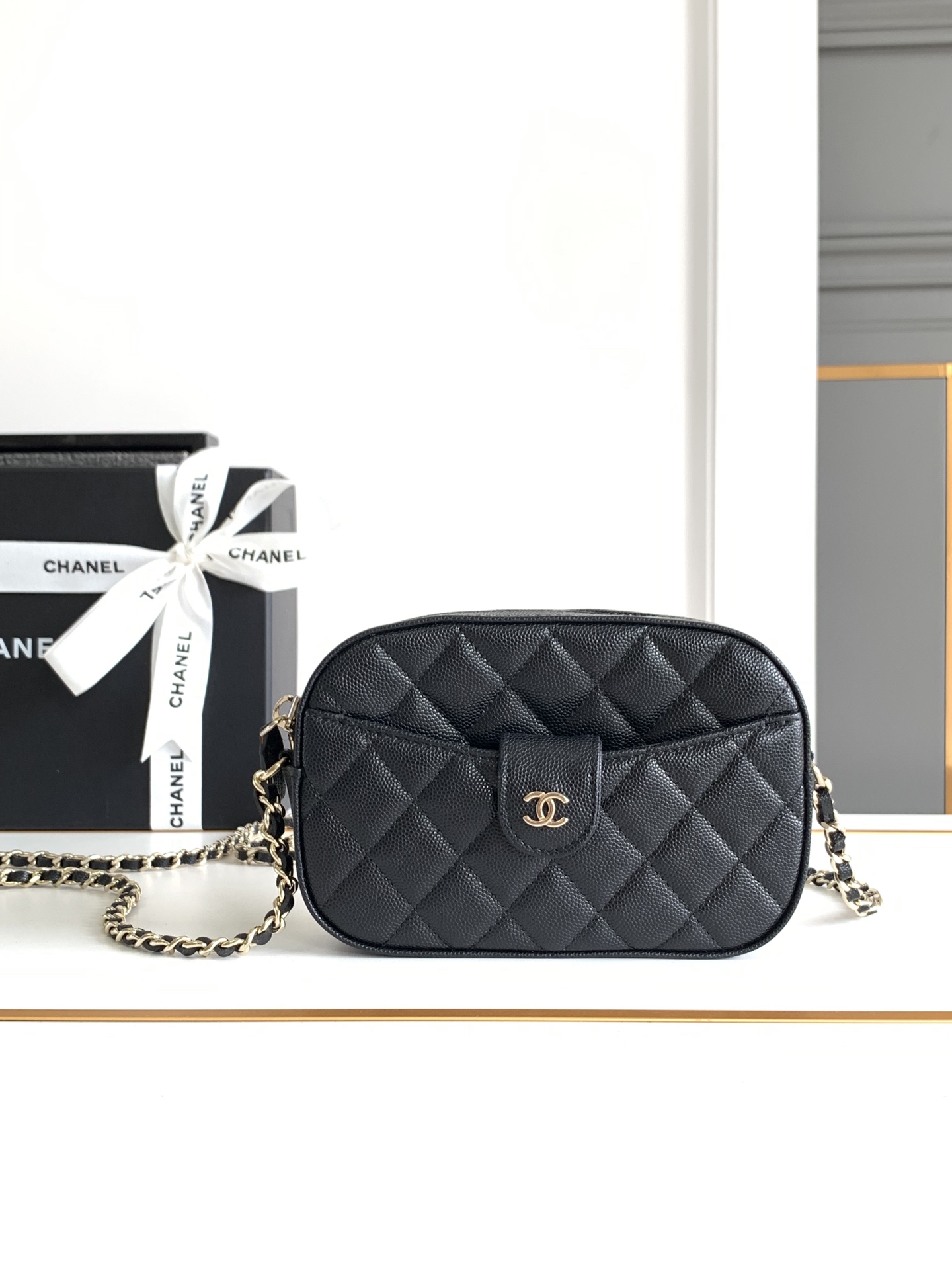 Bagsaaa Ch**el AP3998 Black Caviar - 24cm