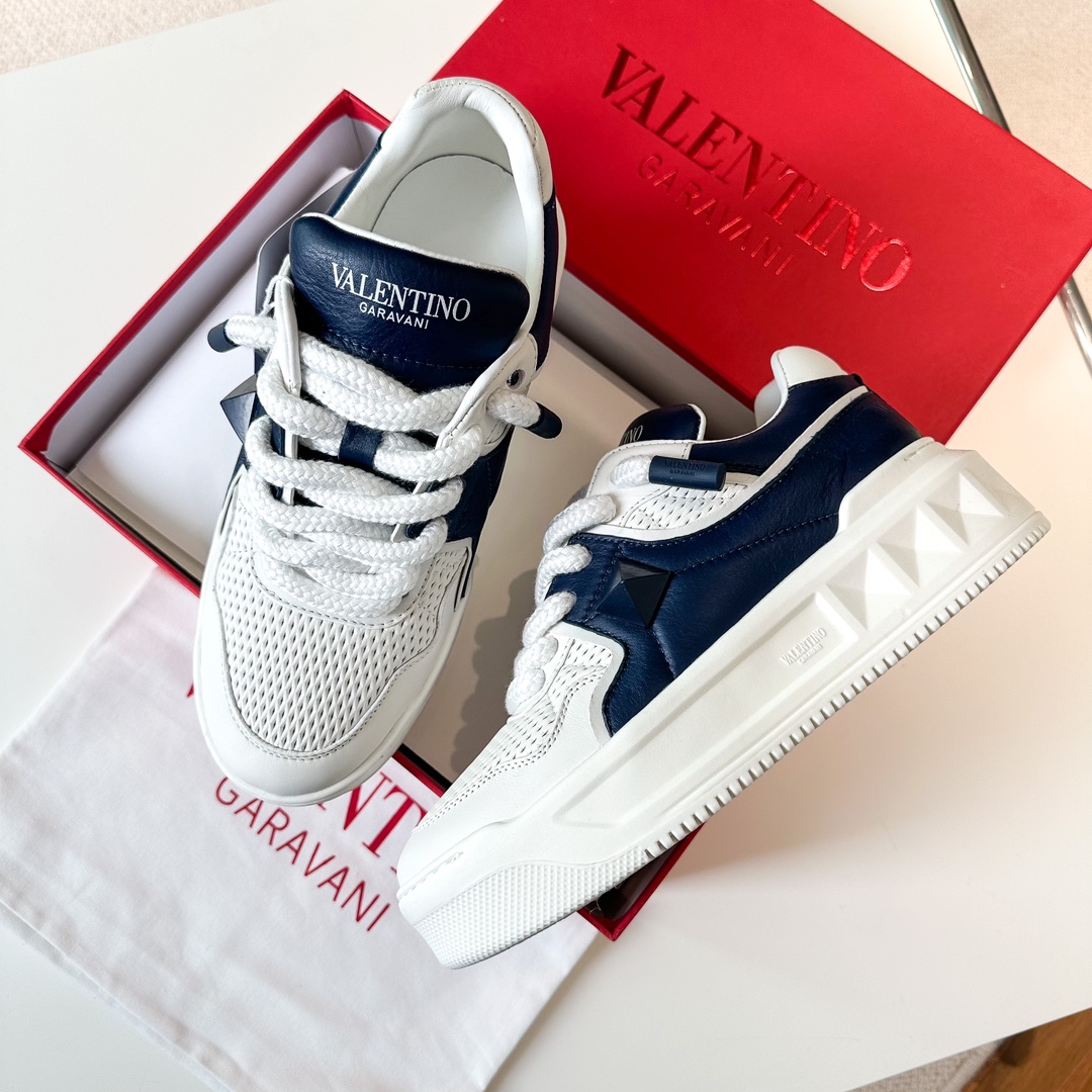 Bagsaaa Va1e*ntin0 Garavani Sneakers One Stud XL White & Navy Blue