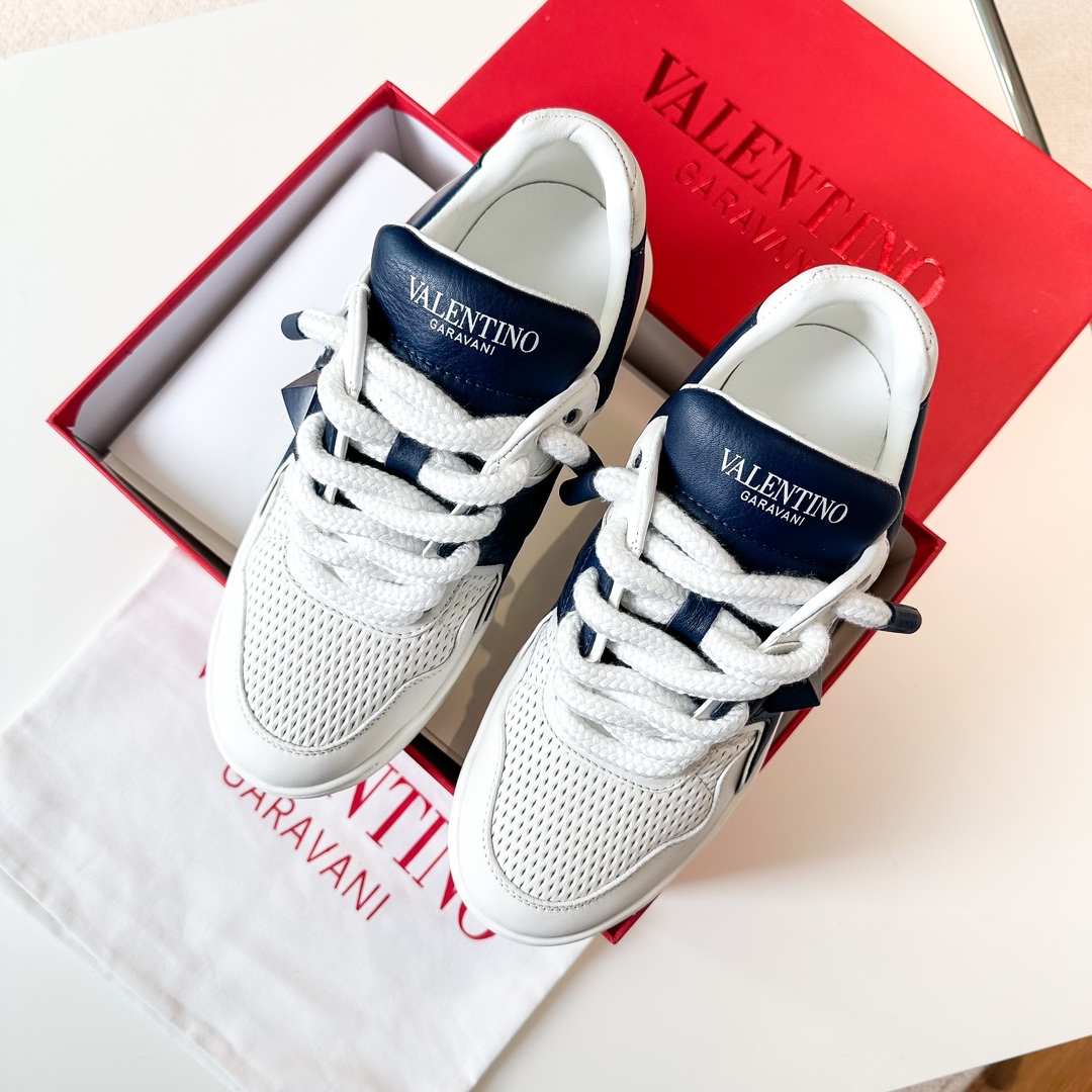 Bagsaaa Va1e*ntin0 Garavani Sneakers One Stud XL White & Navy Blue