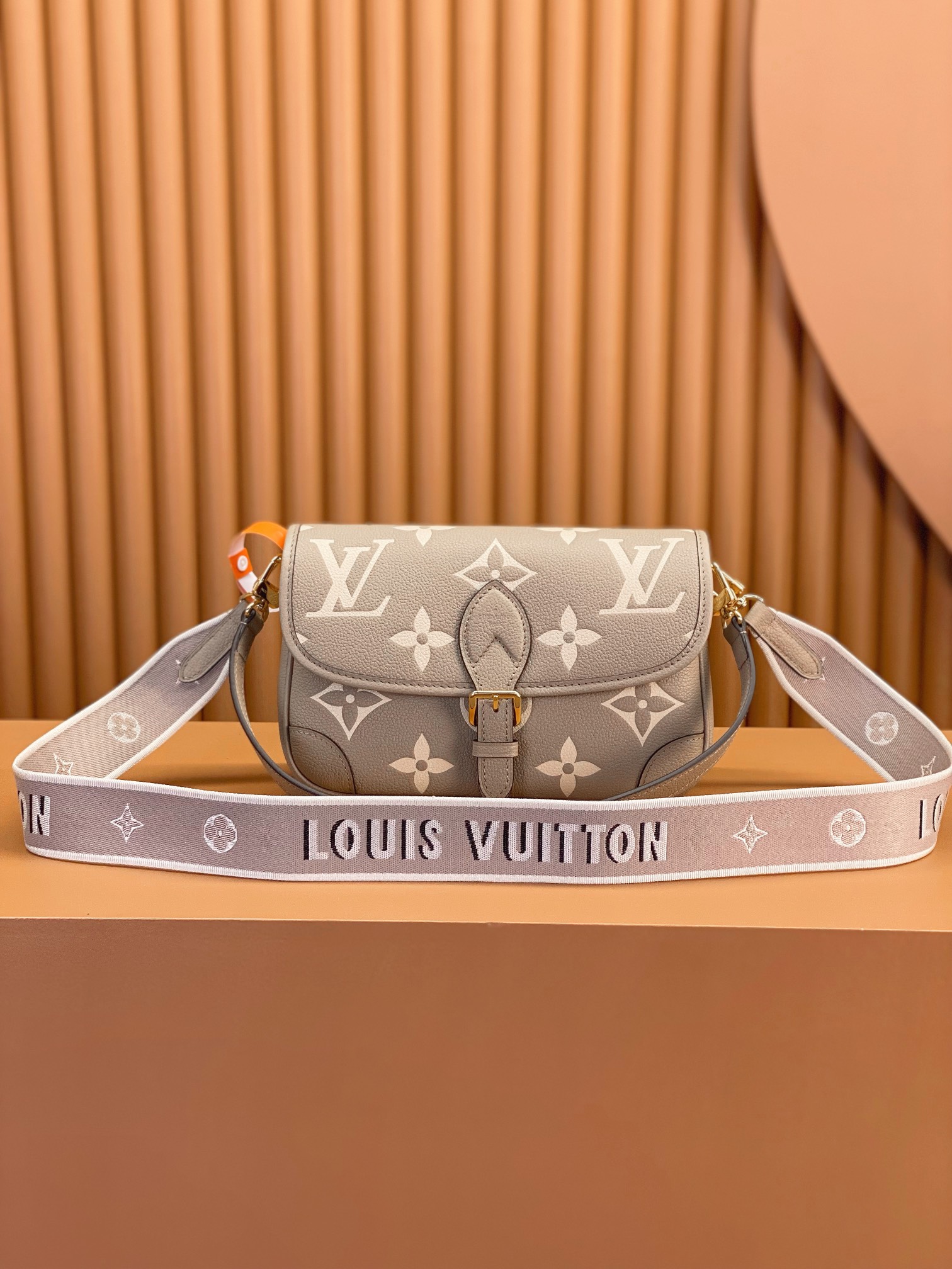 Bagsaaa L0vis Vvtt0n M46583 Diane Satchel Bag Beige/Cream - 24 x 15 x 9 cm