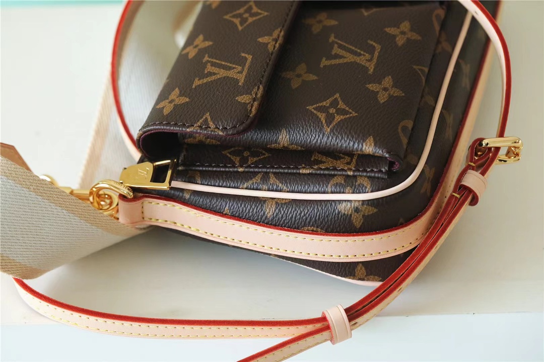 Bagsaaa L0vis Vvtt0n M46999 Vivacité Bag Monogram - 25 x 15 x 8 cm
